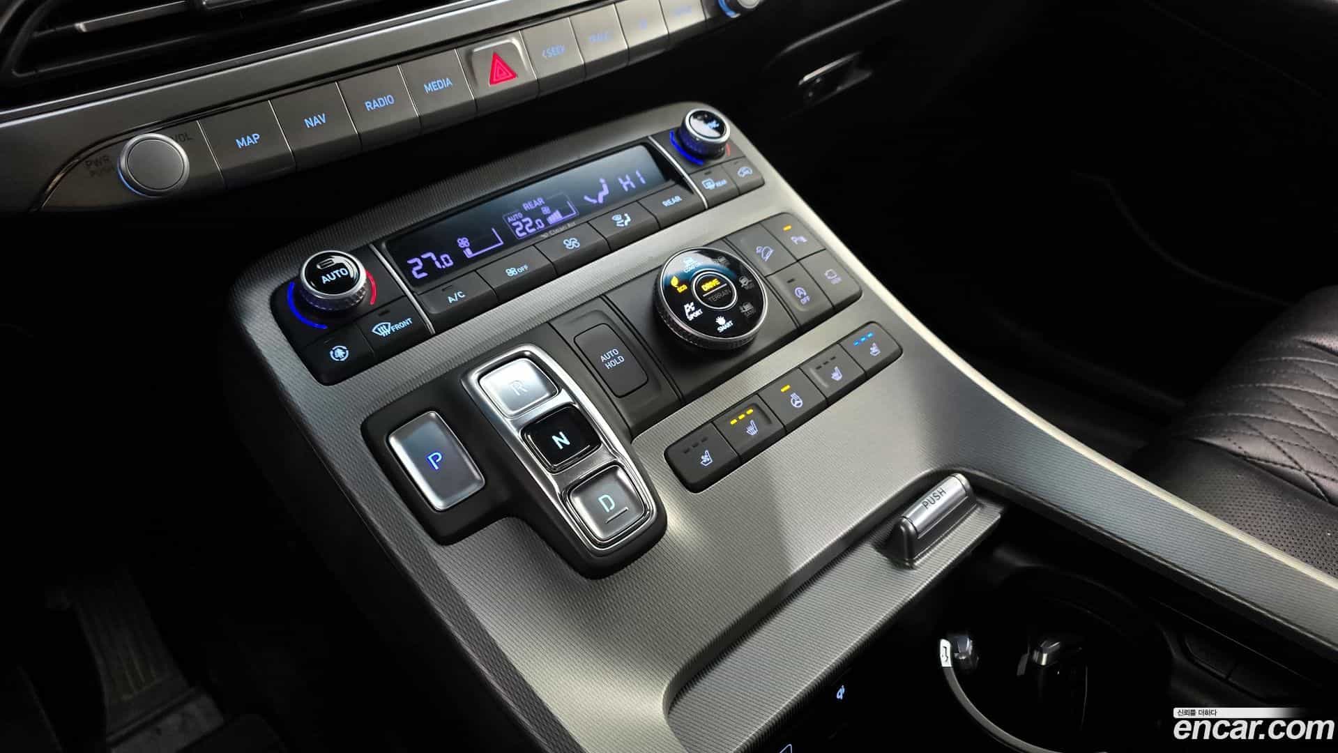 Palisade Hyundai 2020.1-INNER-009