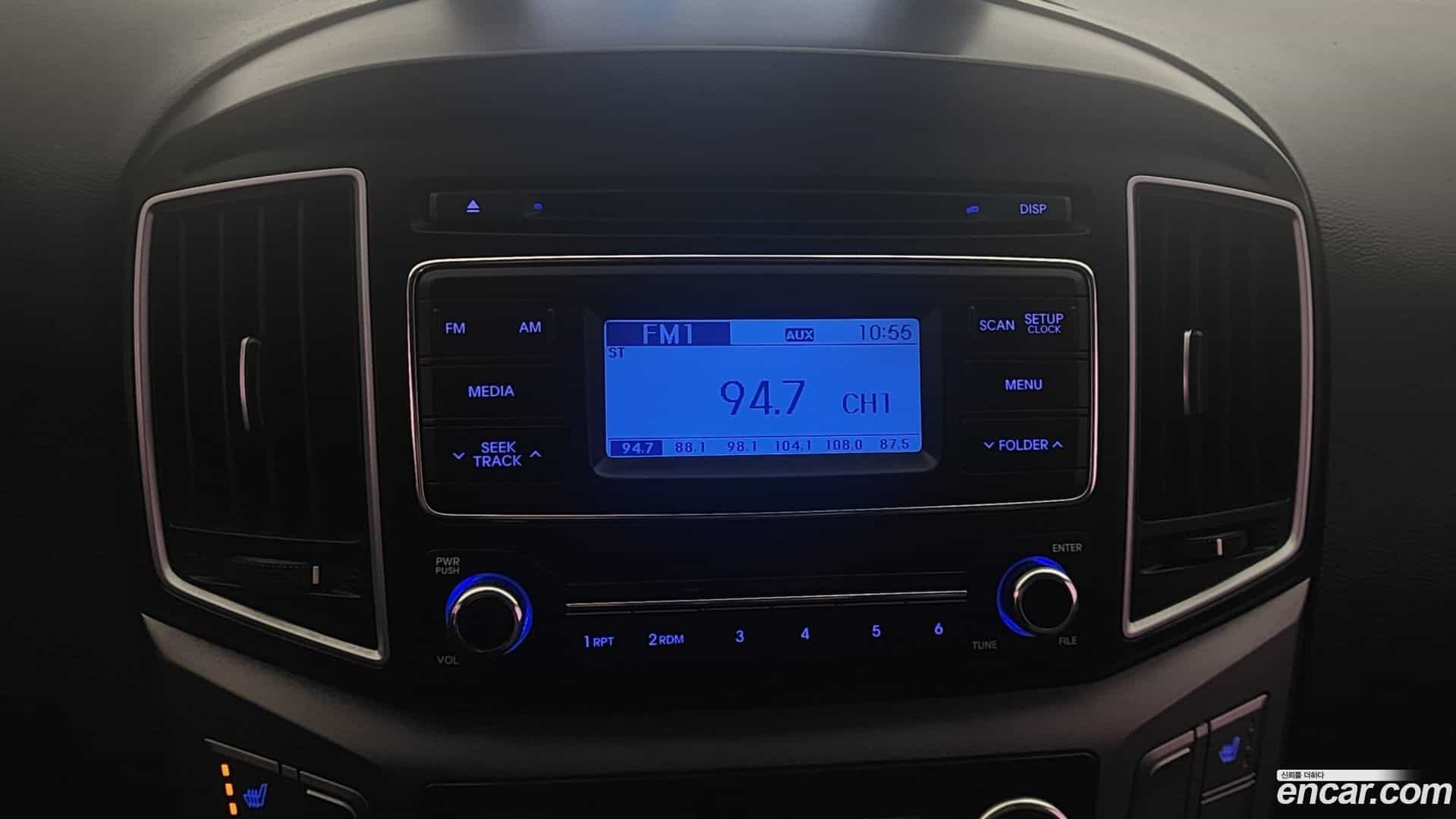 Starex Hyundai 2018.2-INNER-009