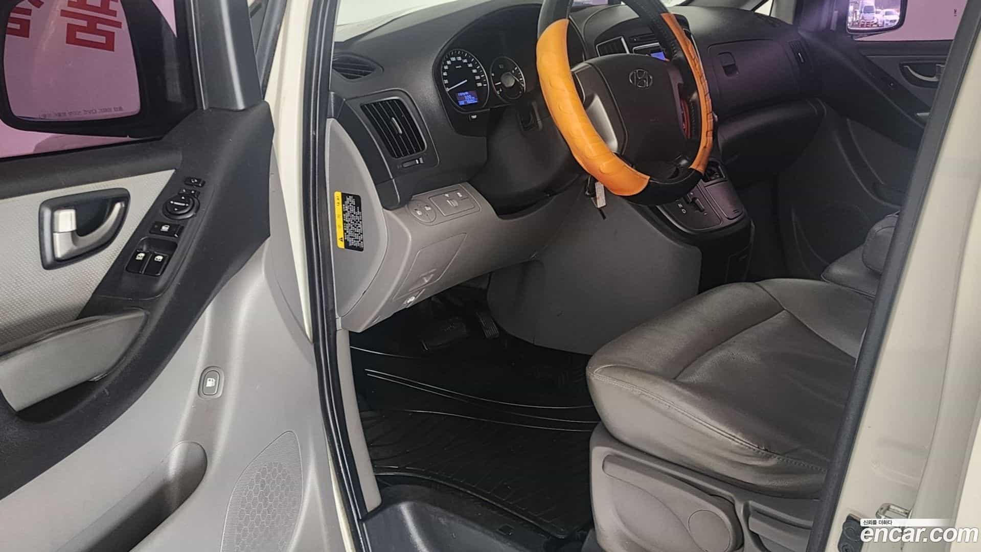 Starex Hyundai 2018.2-OPTION-017