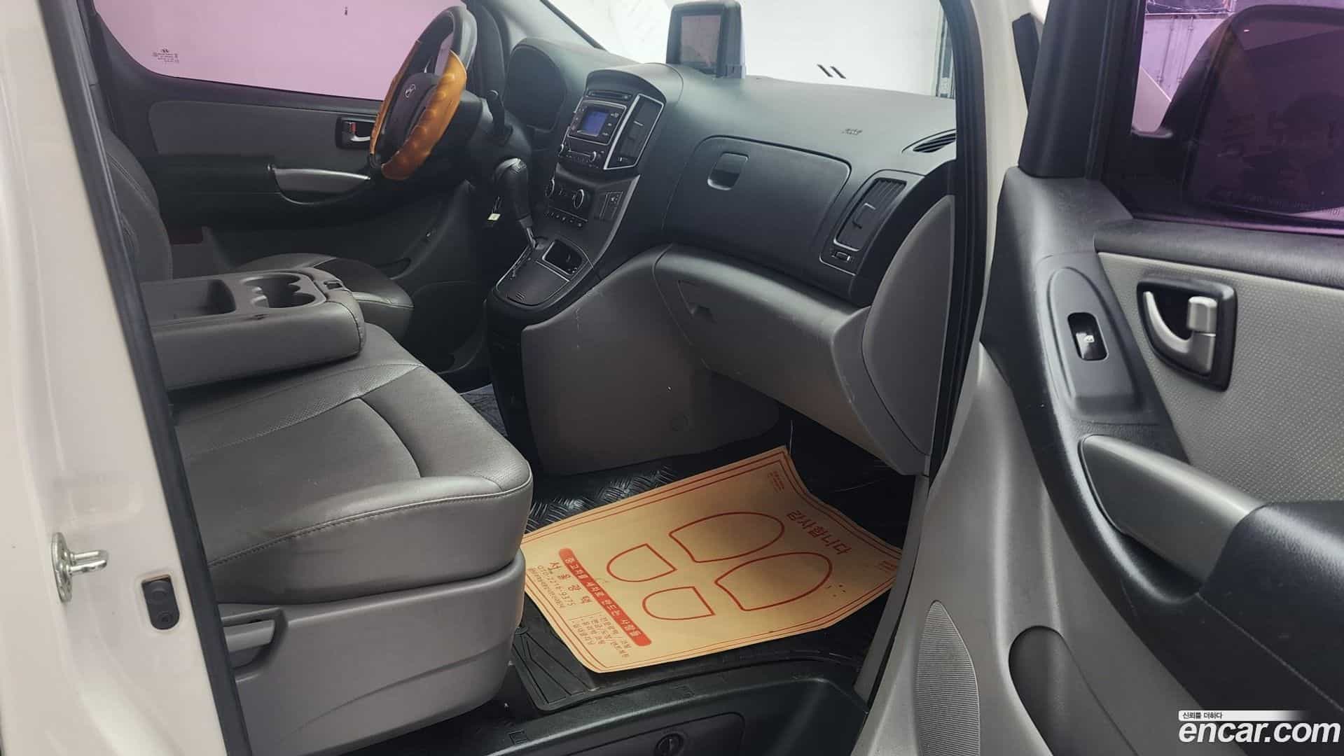 Starex Hyundai 2018.2-OPTION-018