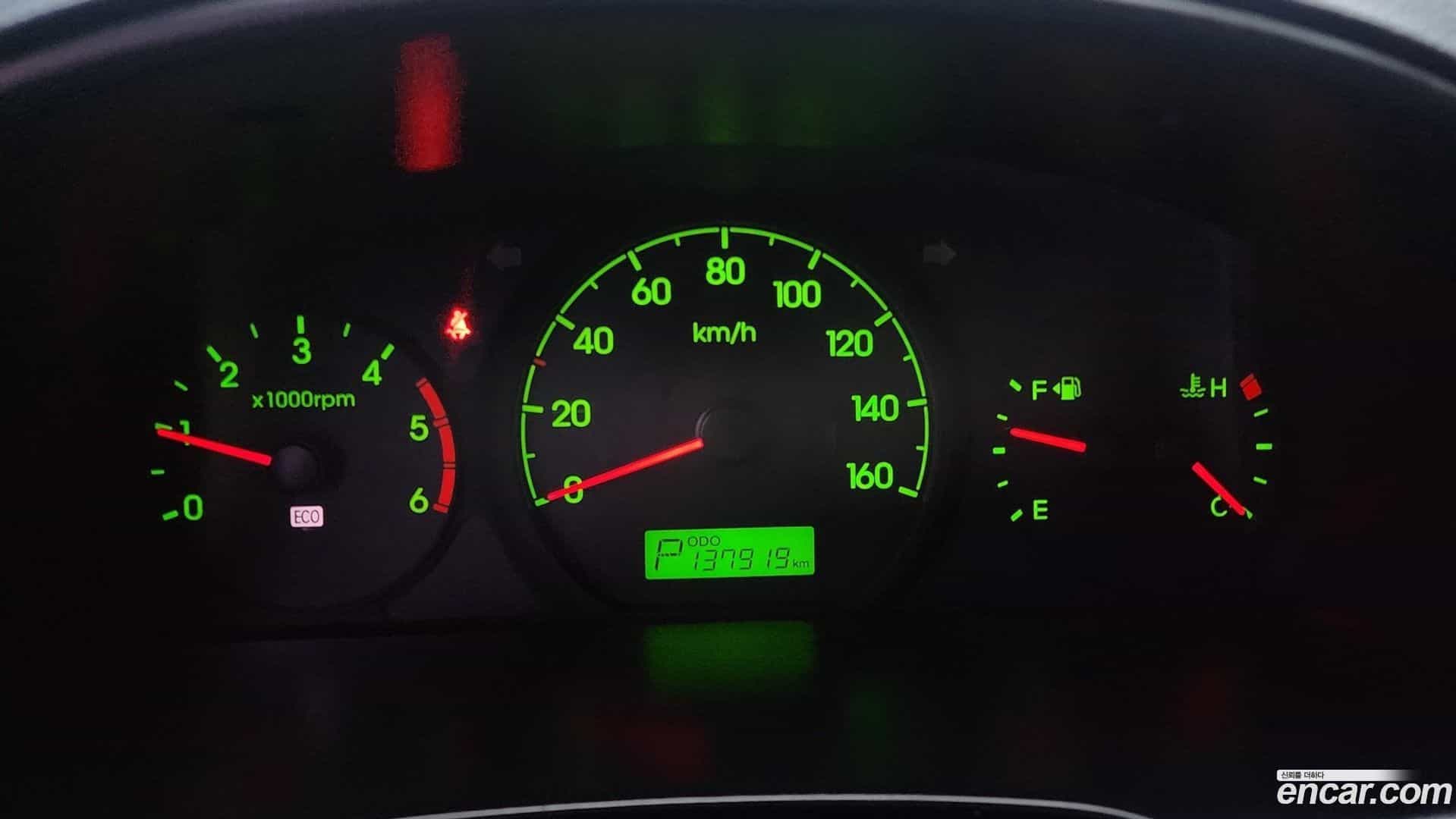 Starex Hyundai 2014.0-INNER-007