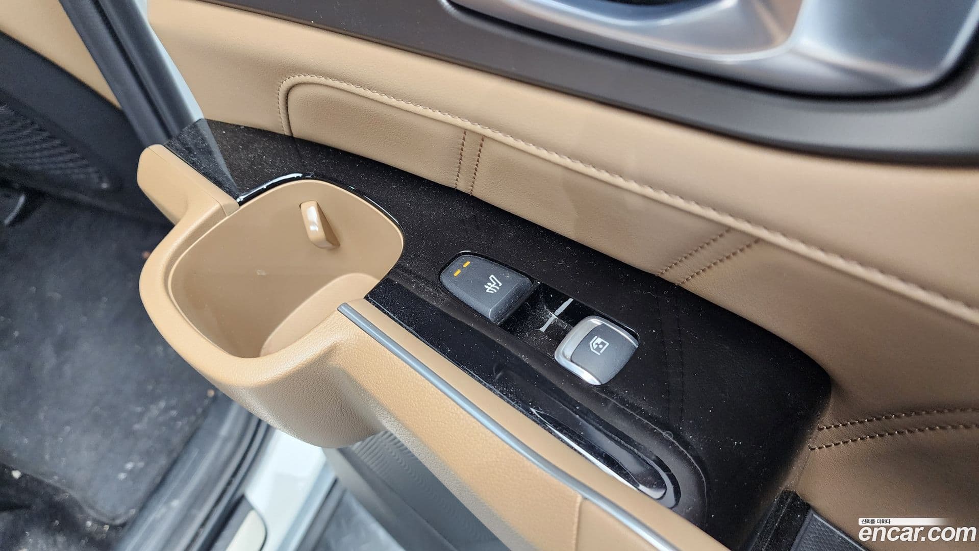 Main__Slider__Photo:Sorento Kia 2024.0-17