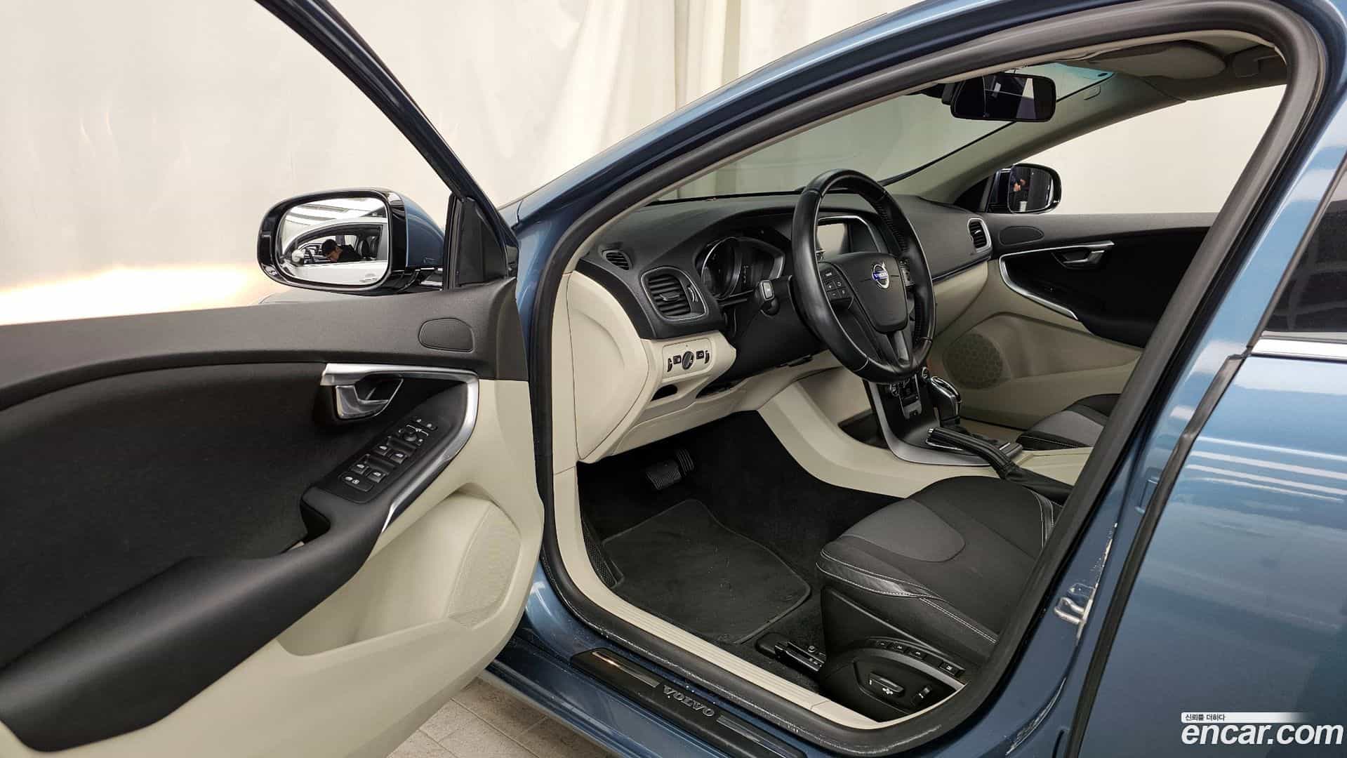 V40 Volvo 2014.1-INNER-010