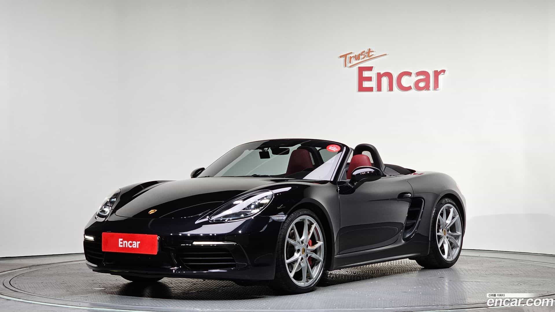 718 Porsche 2020.11-OUTER-001