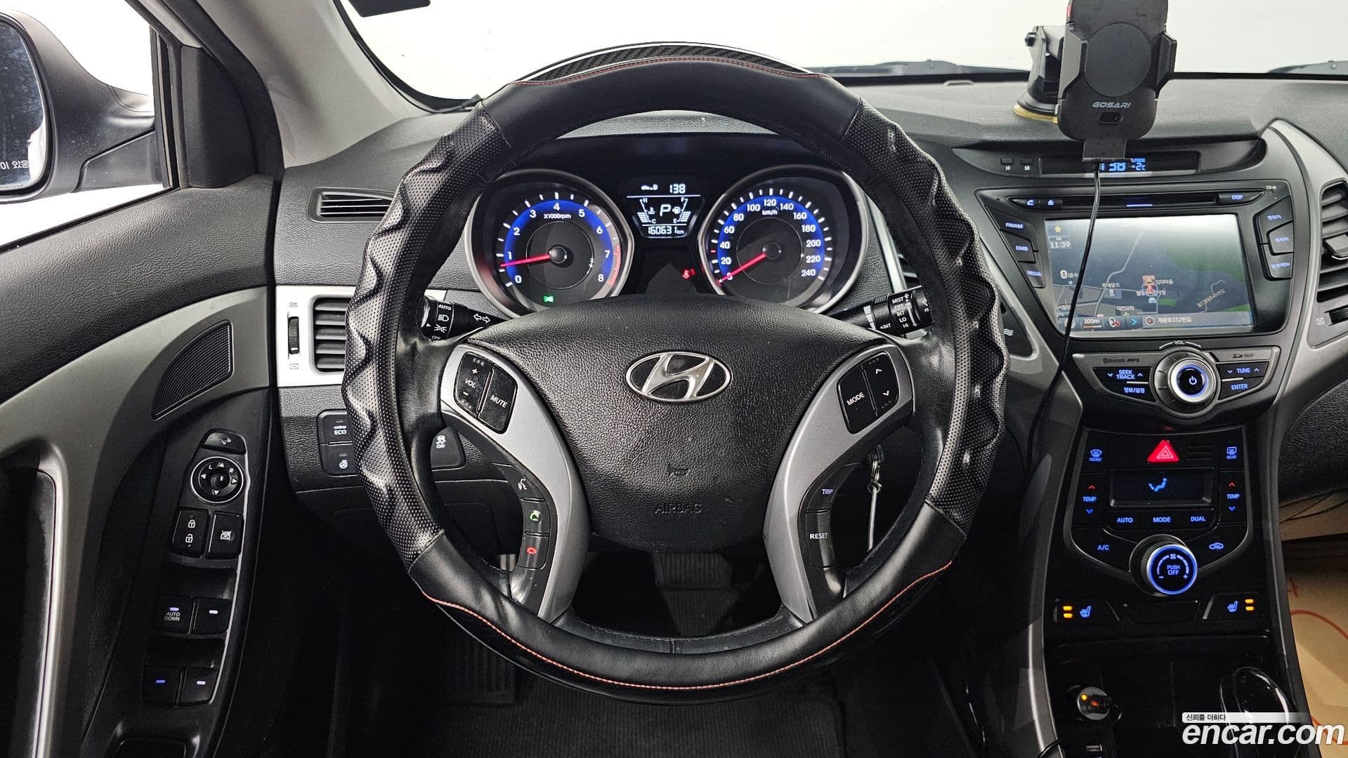 Main__Slider__Photo:AVANTE Hyundai 2015.4-15
