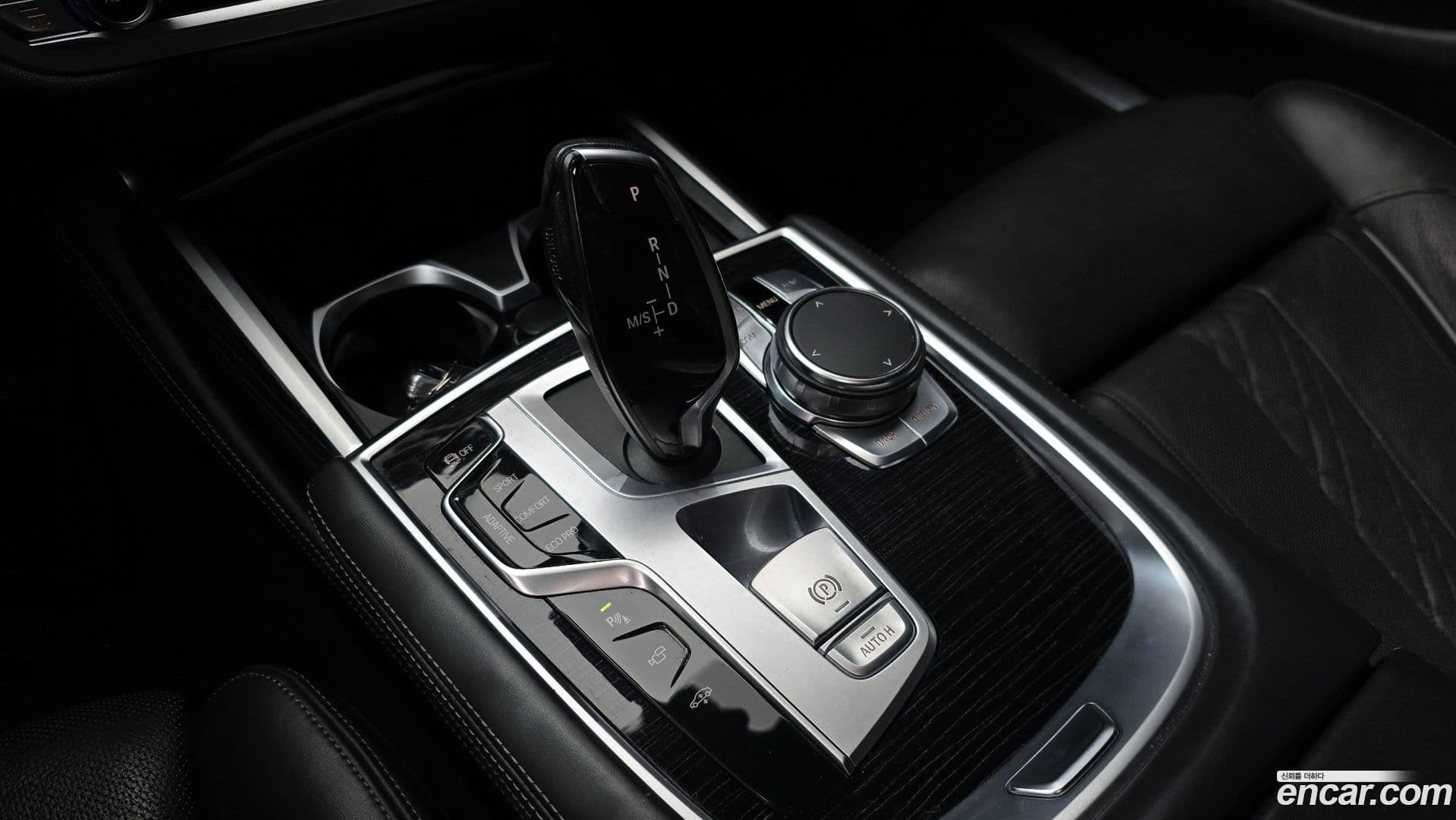 Main__Slider__Photo:7-Series BMW 2018.2-8