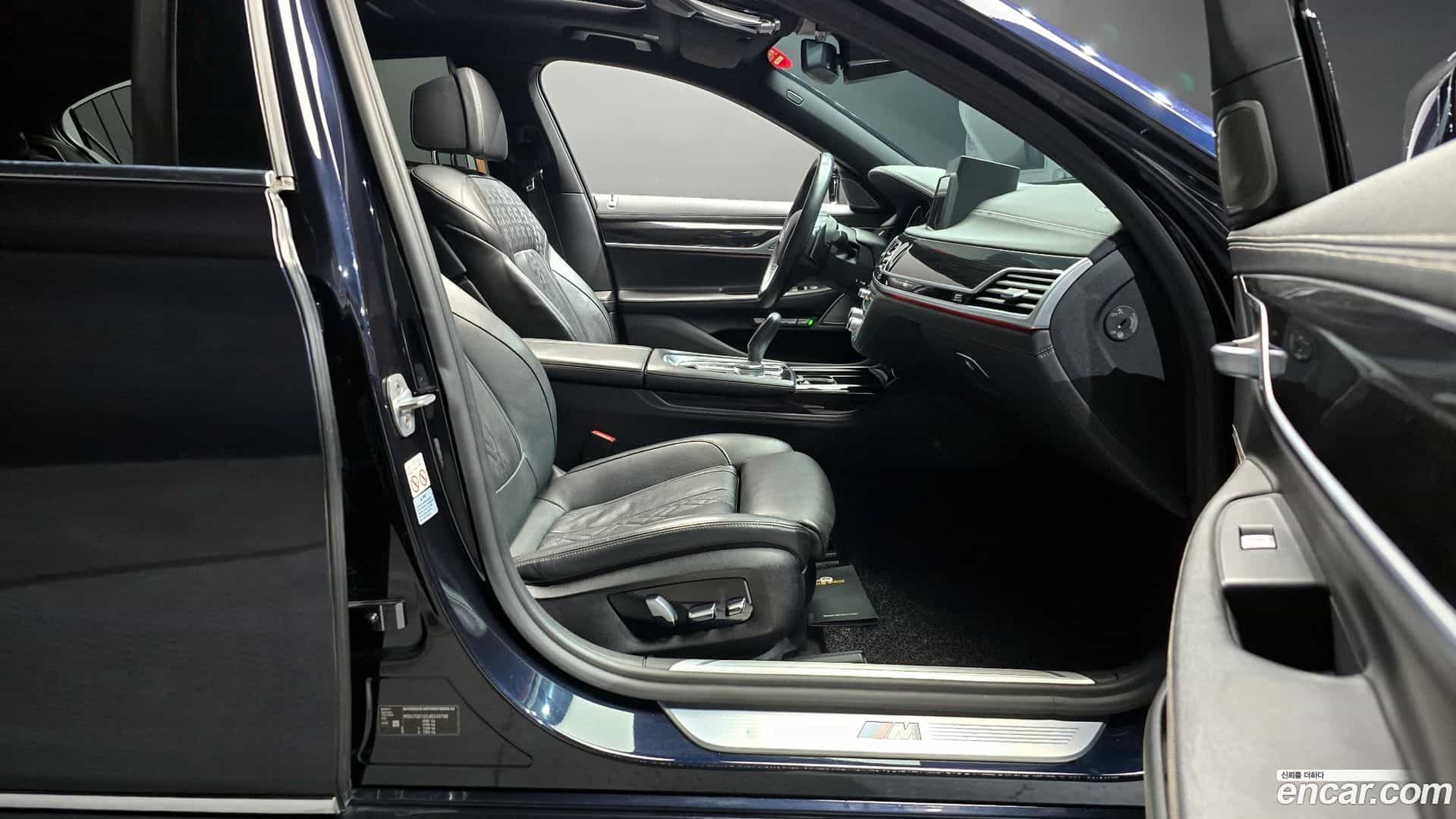 7-Series BMW 2018.2-INNER-010