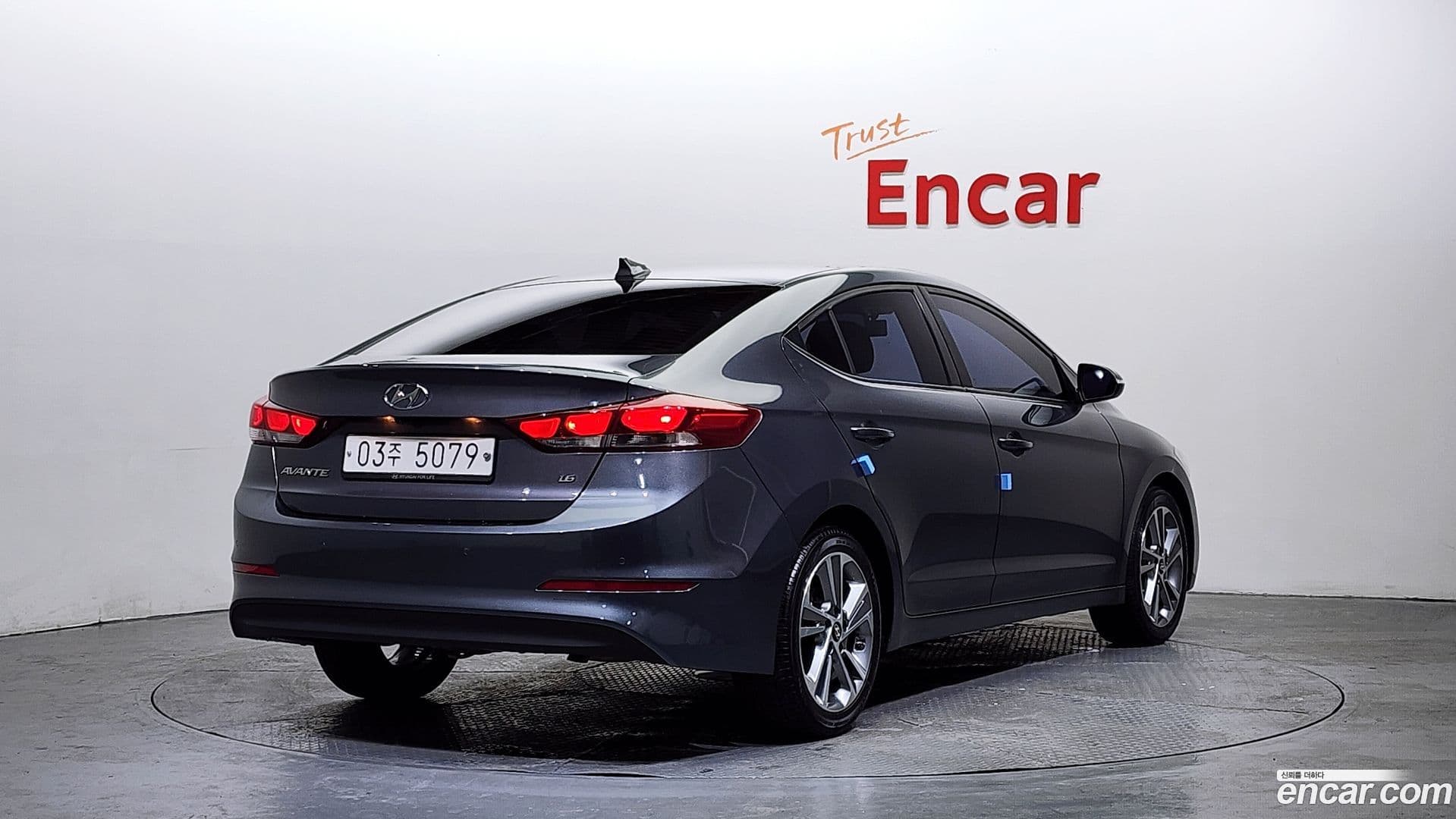 Main__Slider__Photo:AVANTE Hyundai 2018.2-1