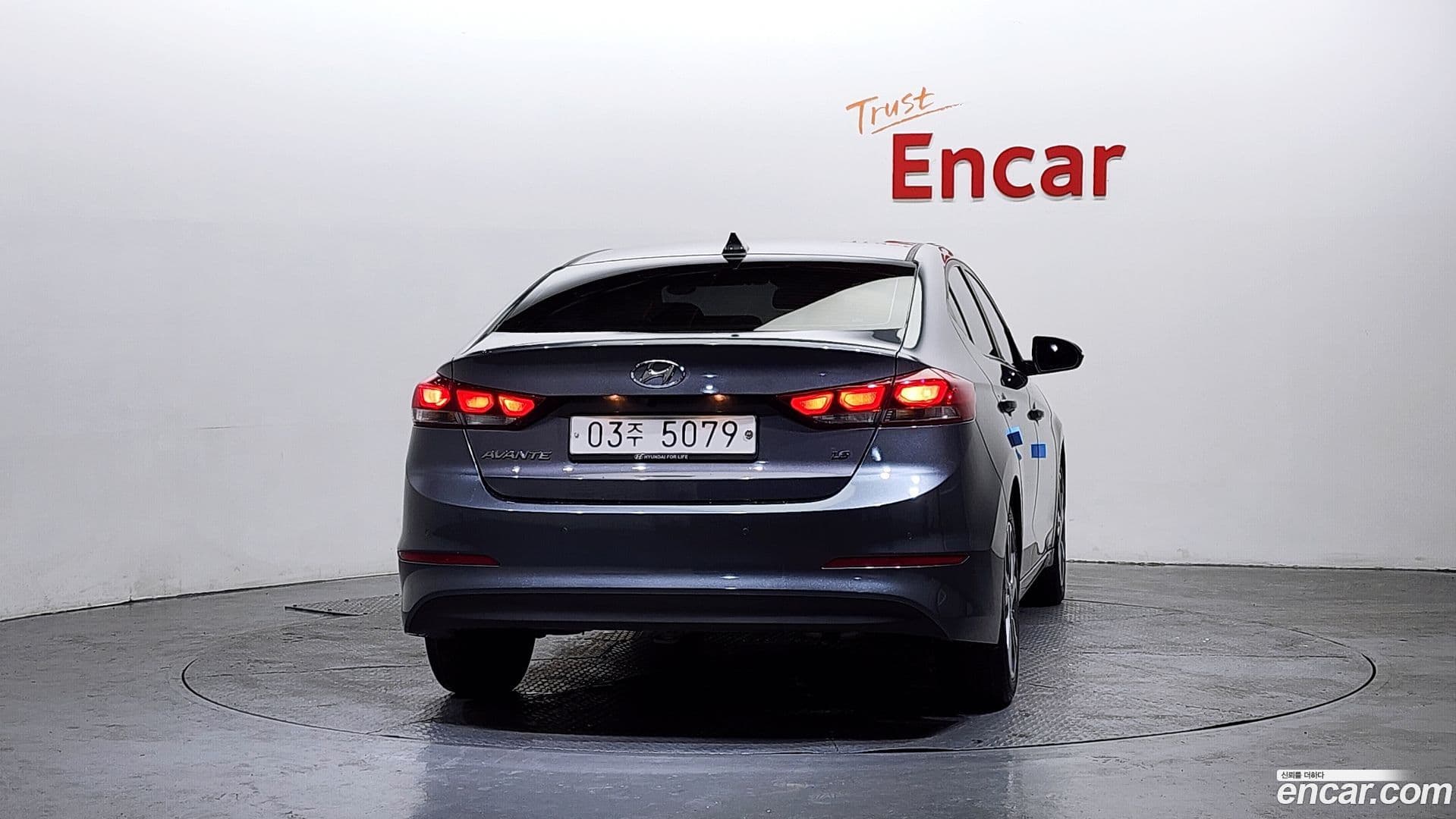 Main__Slider__Photo:AVANTE Hyundai 2018.2-3