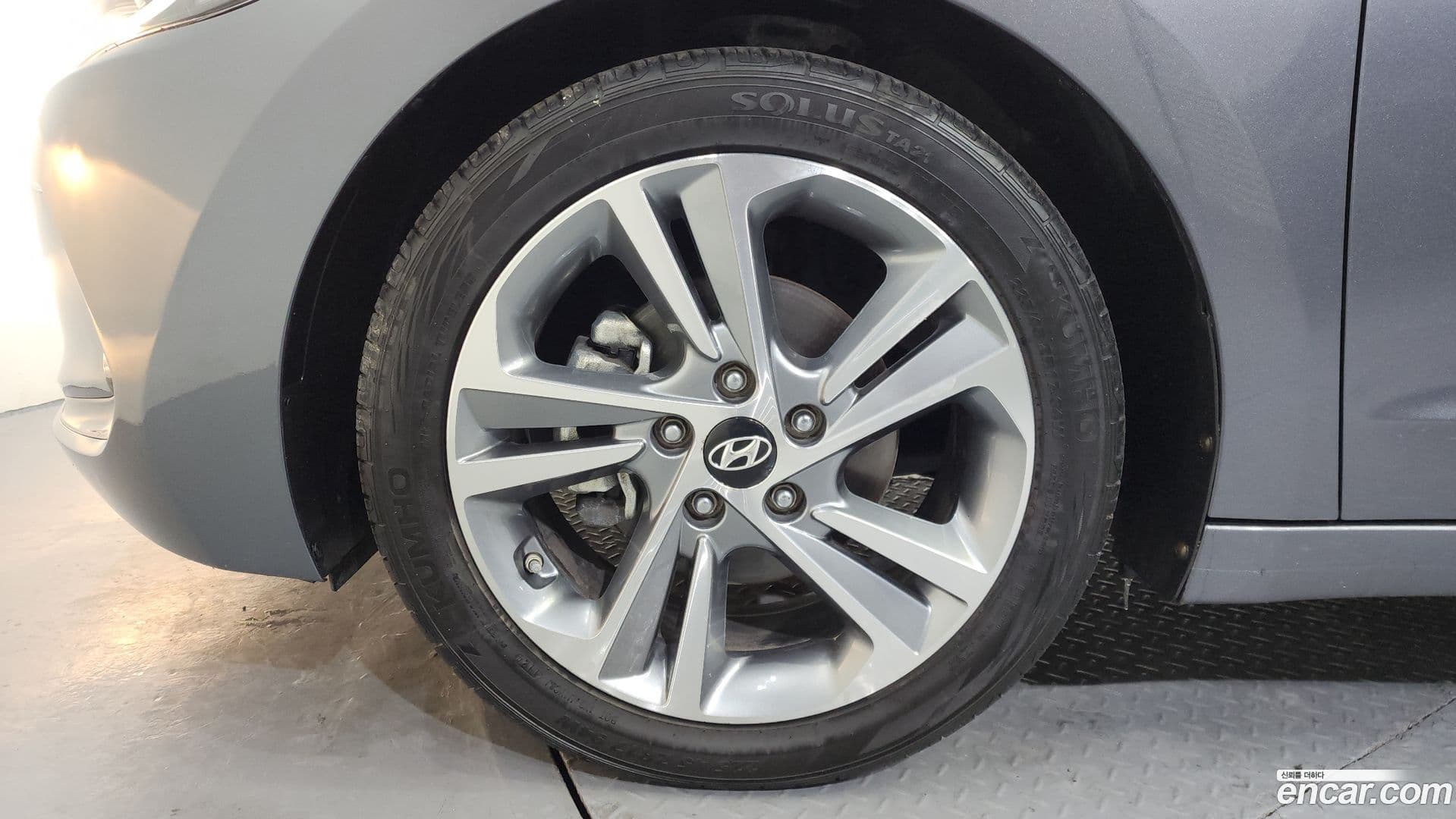 Main__Slider__Photo:AVANTE Hyundai 2018.2-4