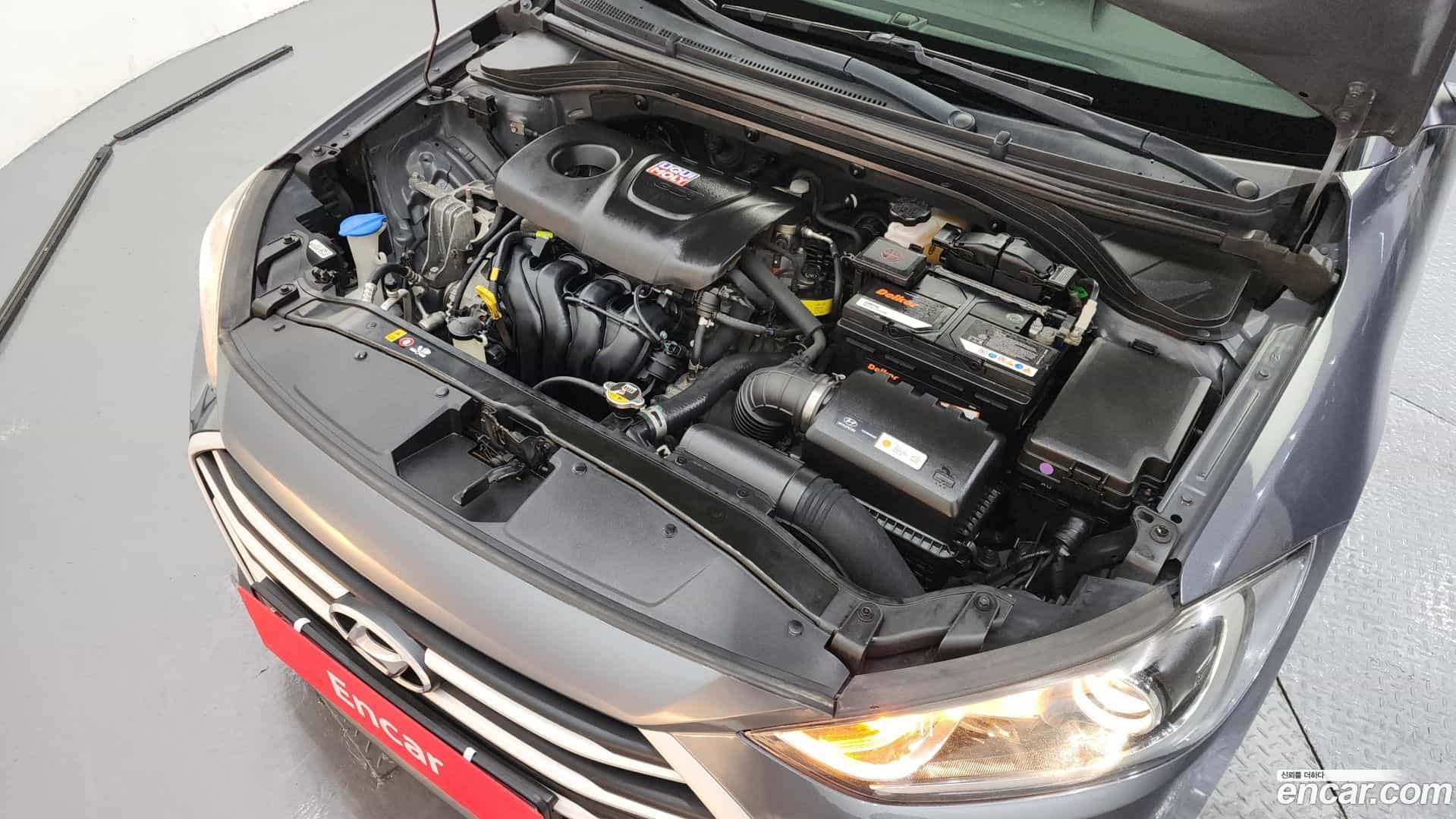 AVANTE Hyundai 2018.2-INNER-006