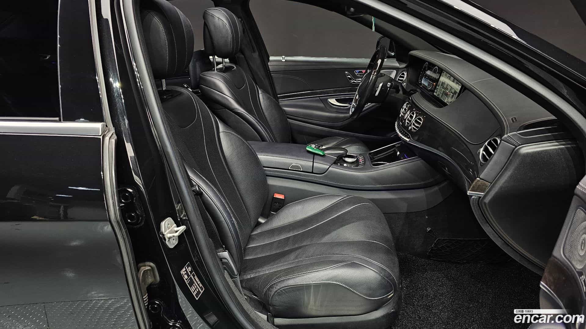 S-Class Mercedes-Benz 2017.1-INNER-010