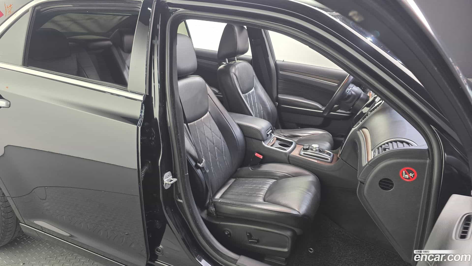 300C Chrysler 2016.1-OPTION-016