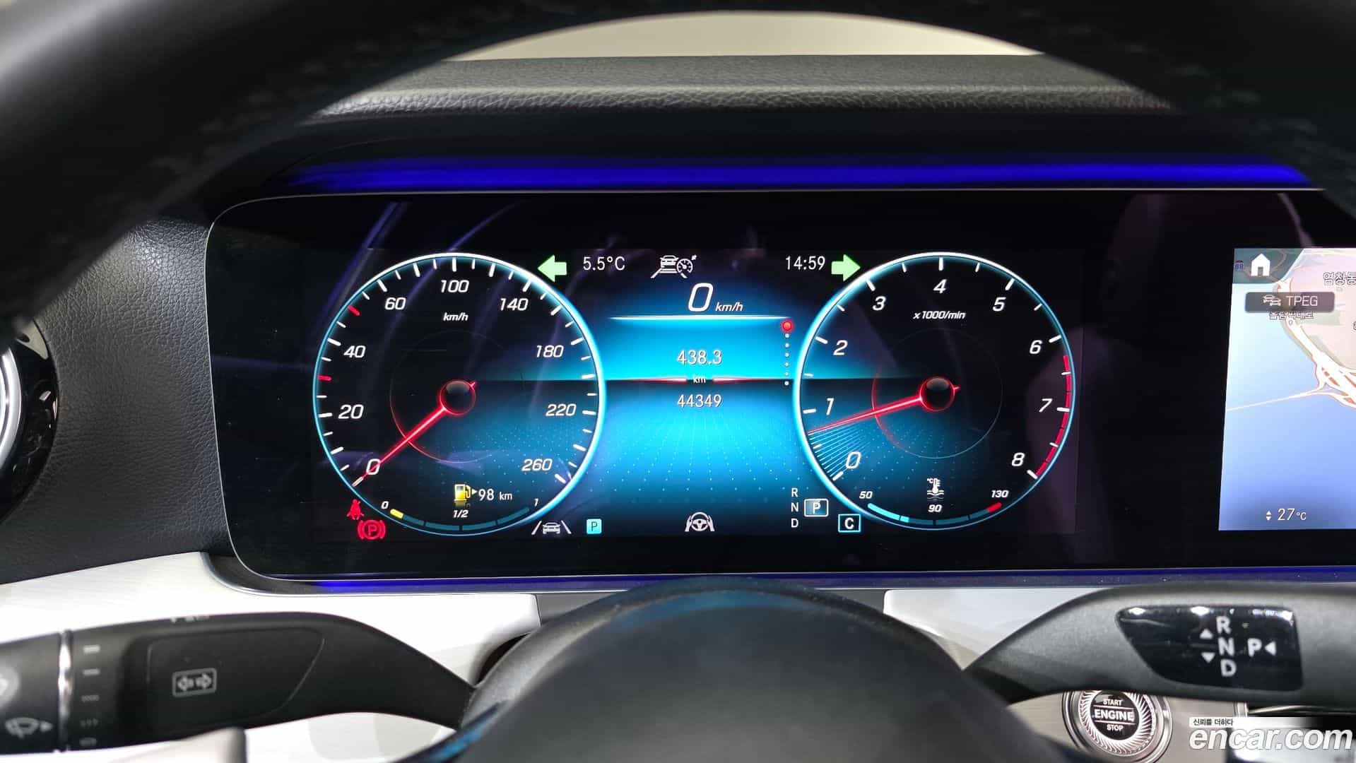 E-Class Mercedes-Benz 2020.11-INNER-008