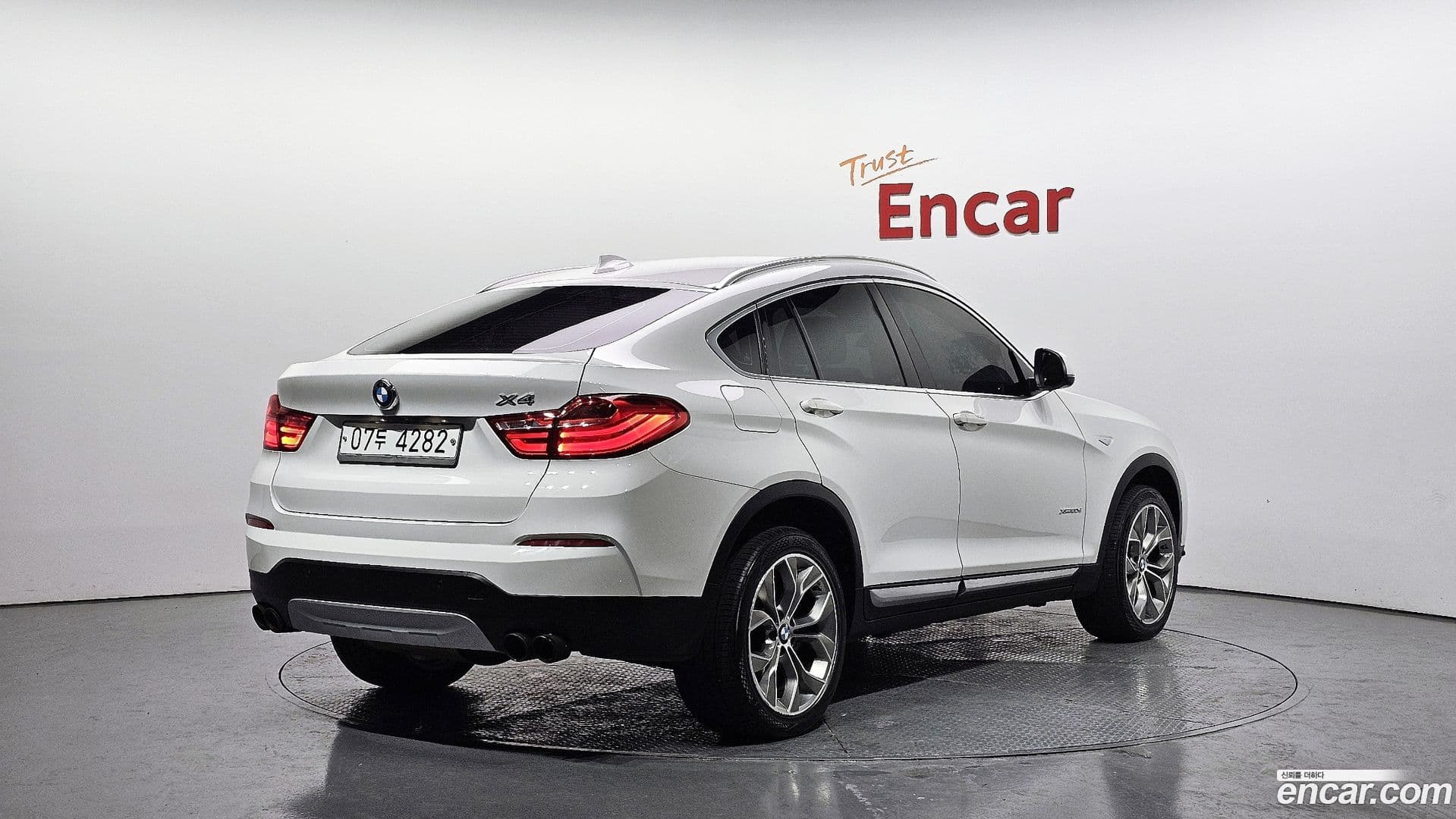 Main__Slider__Photo:X4 BMW 2017.0-1