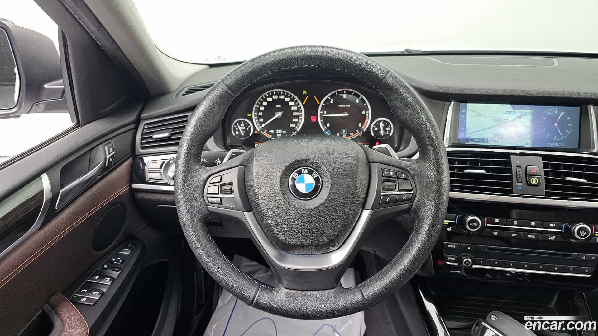 X4 BMW 2017.0-OPTION-018