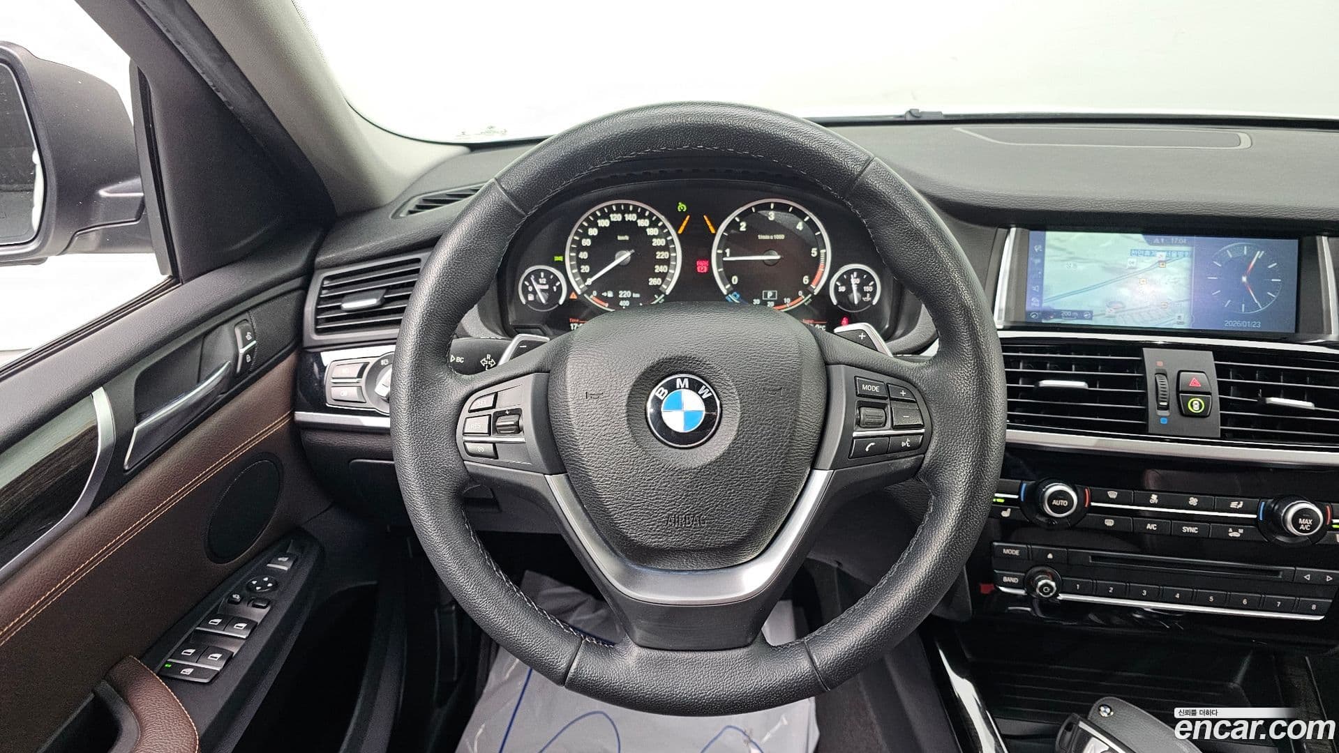 Main__Slider__Photo:X4 BMW 2017.0-13