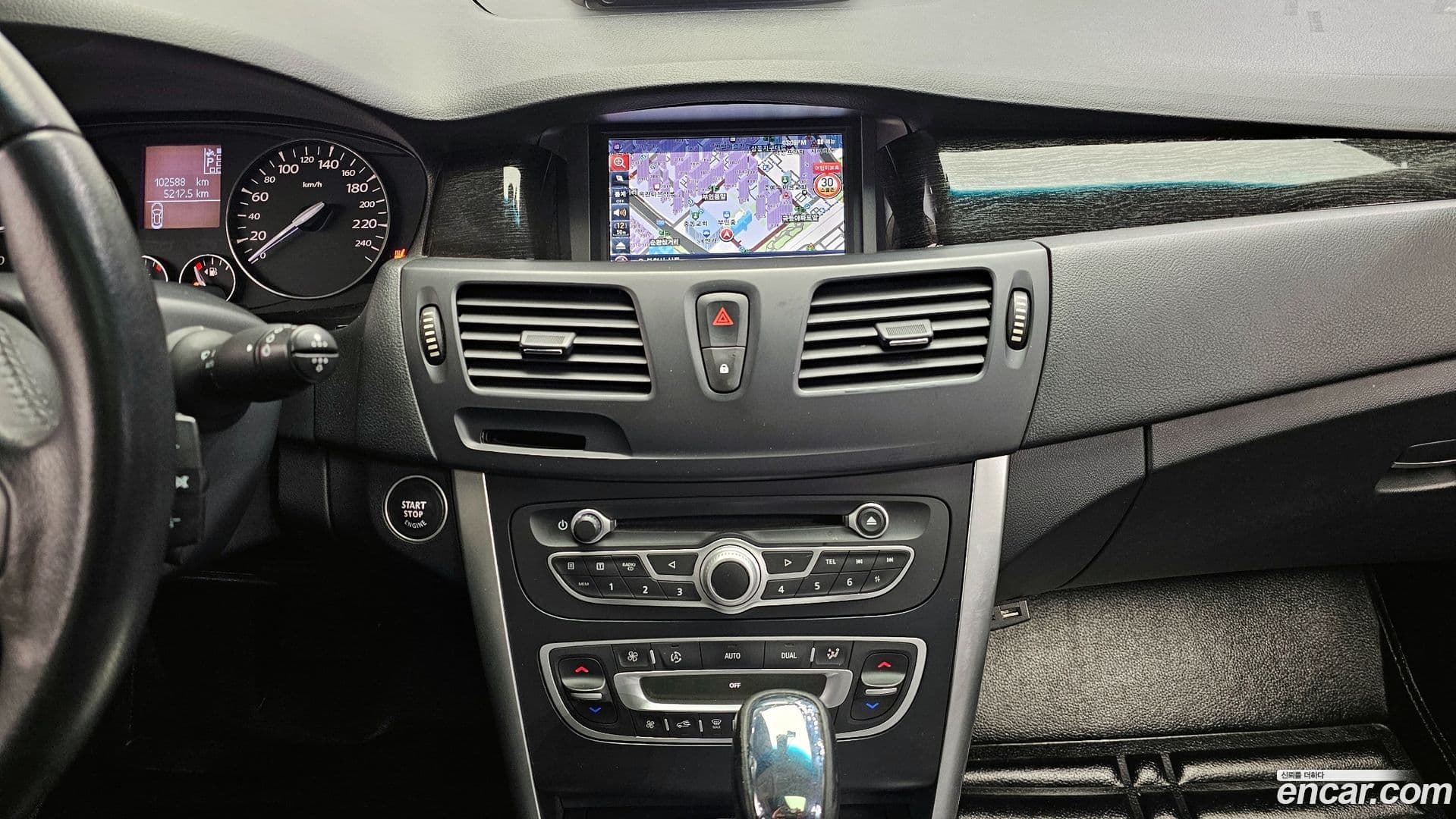 Main__Slider__Photo:SM5 Renault-KoreaSamsung 2011.6-13