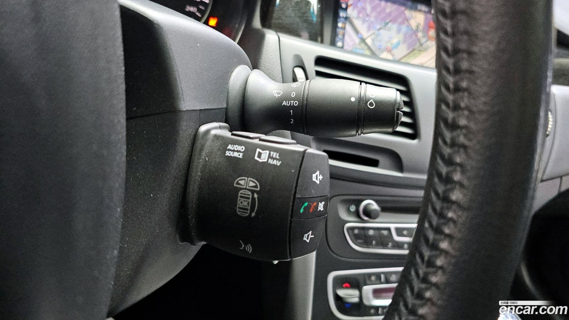 Main__Slider__Photo:SM5 Renault-KoreaSamsung 2011.6-19