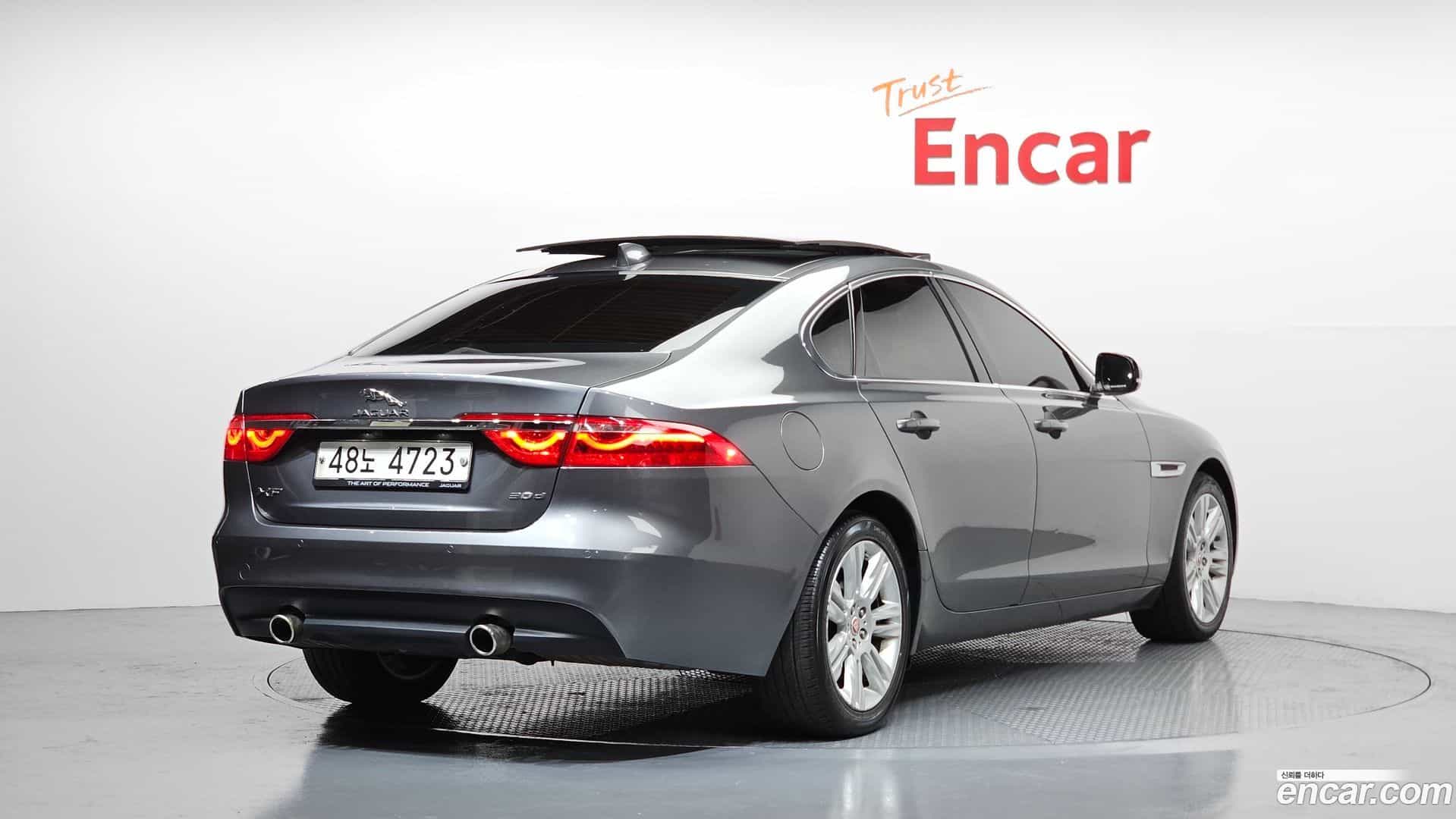 XF Jaguar 2017.6-OUTER-002