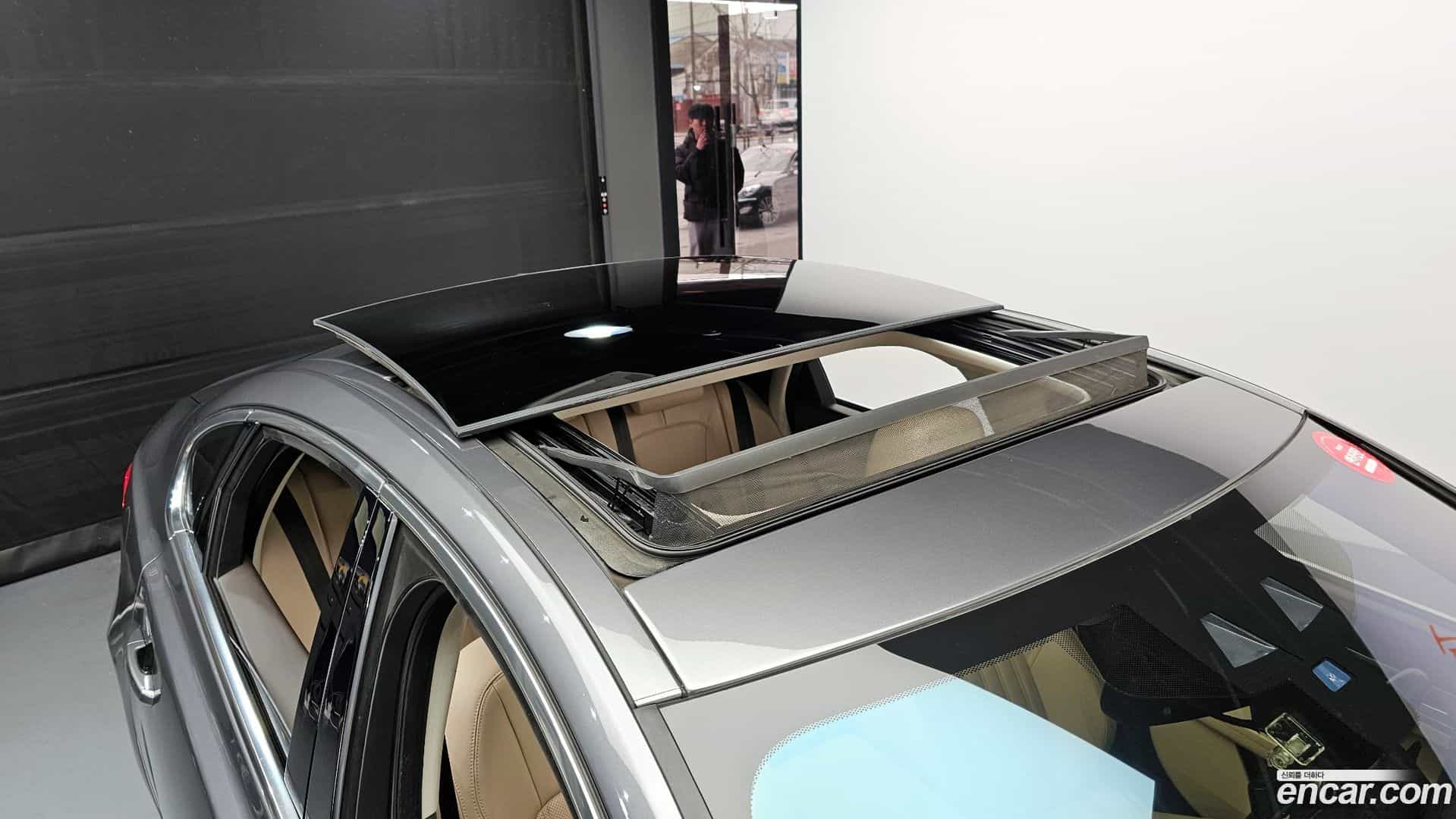 XF Jaguar 2017.6-OPTION-022