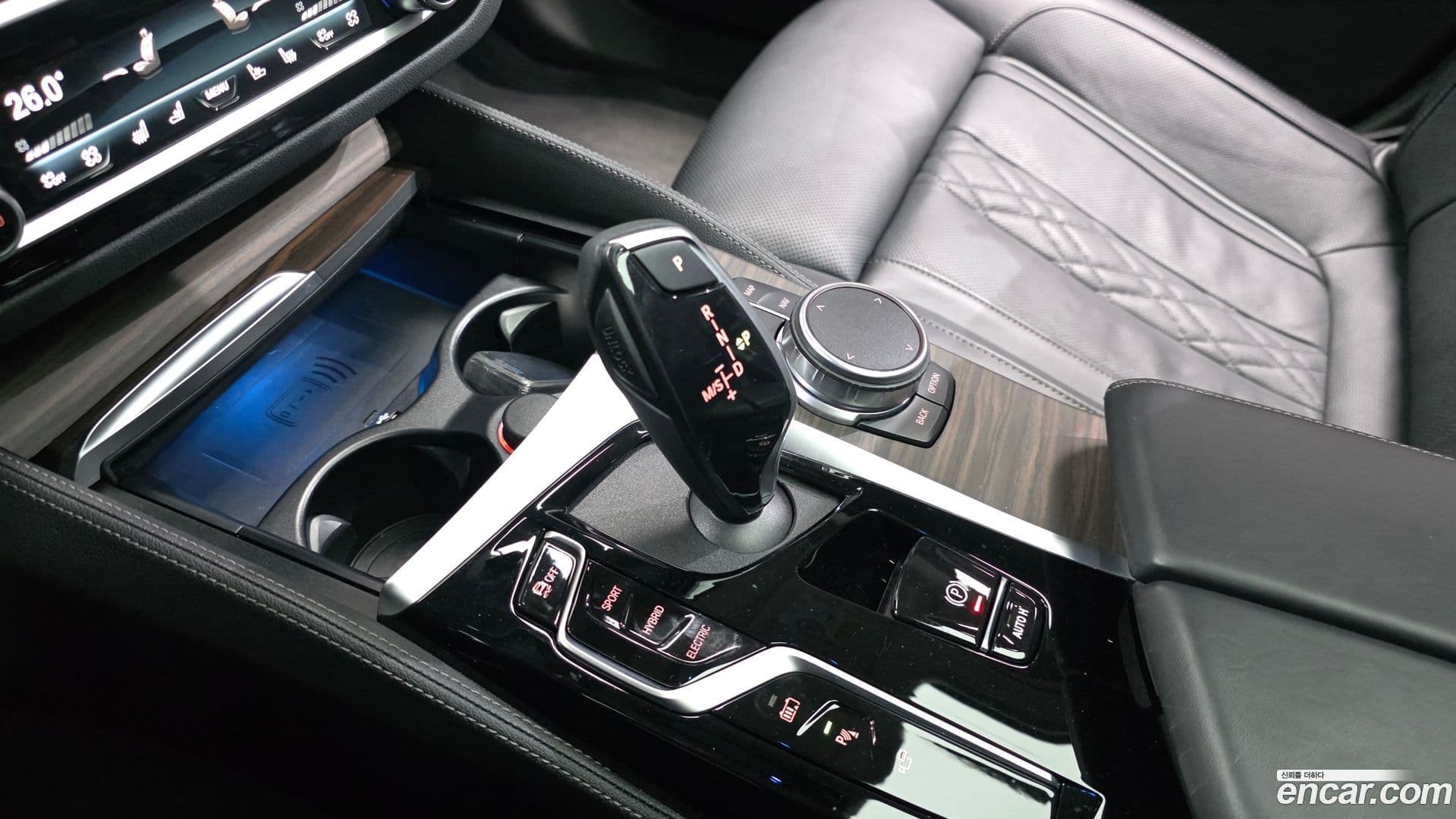 Main__Slider__Photo:5-Series BMW 2022.8-8