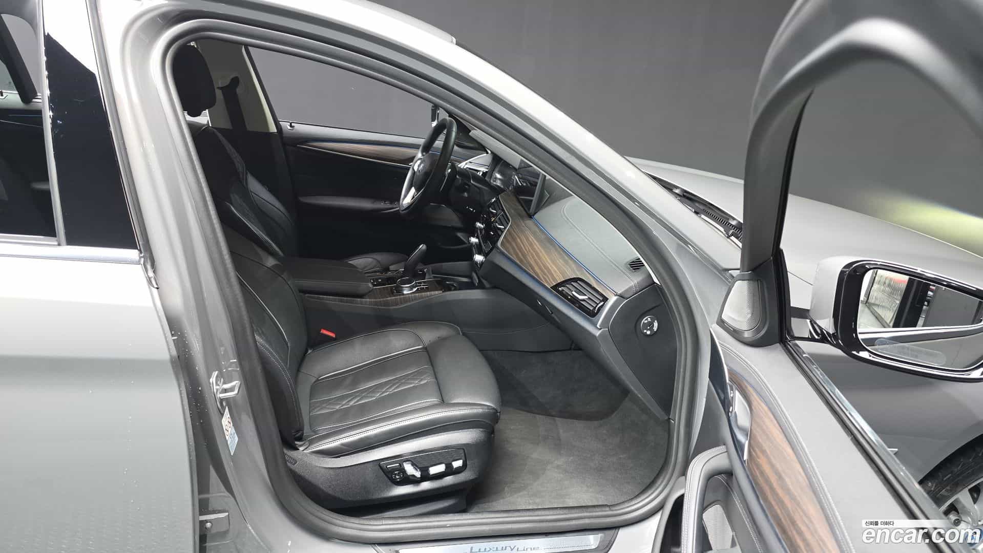 5-Series BMW 2022.8-OPTION-015