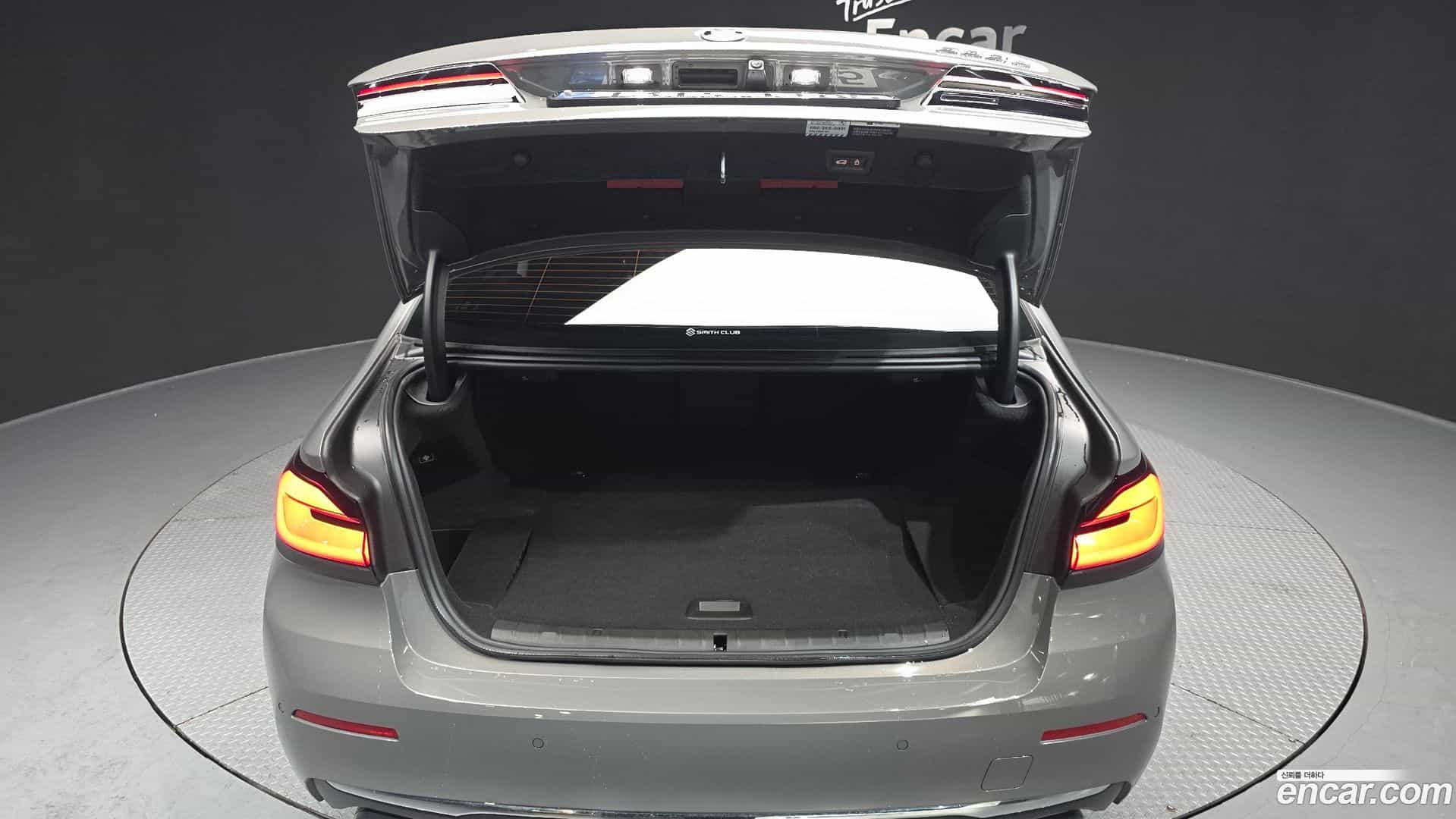 5-Series BMW 2022.8-OPTION-024