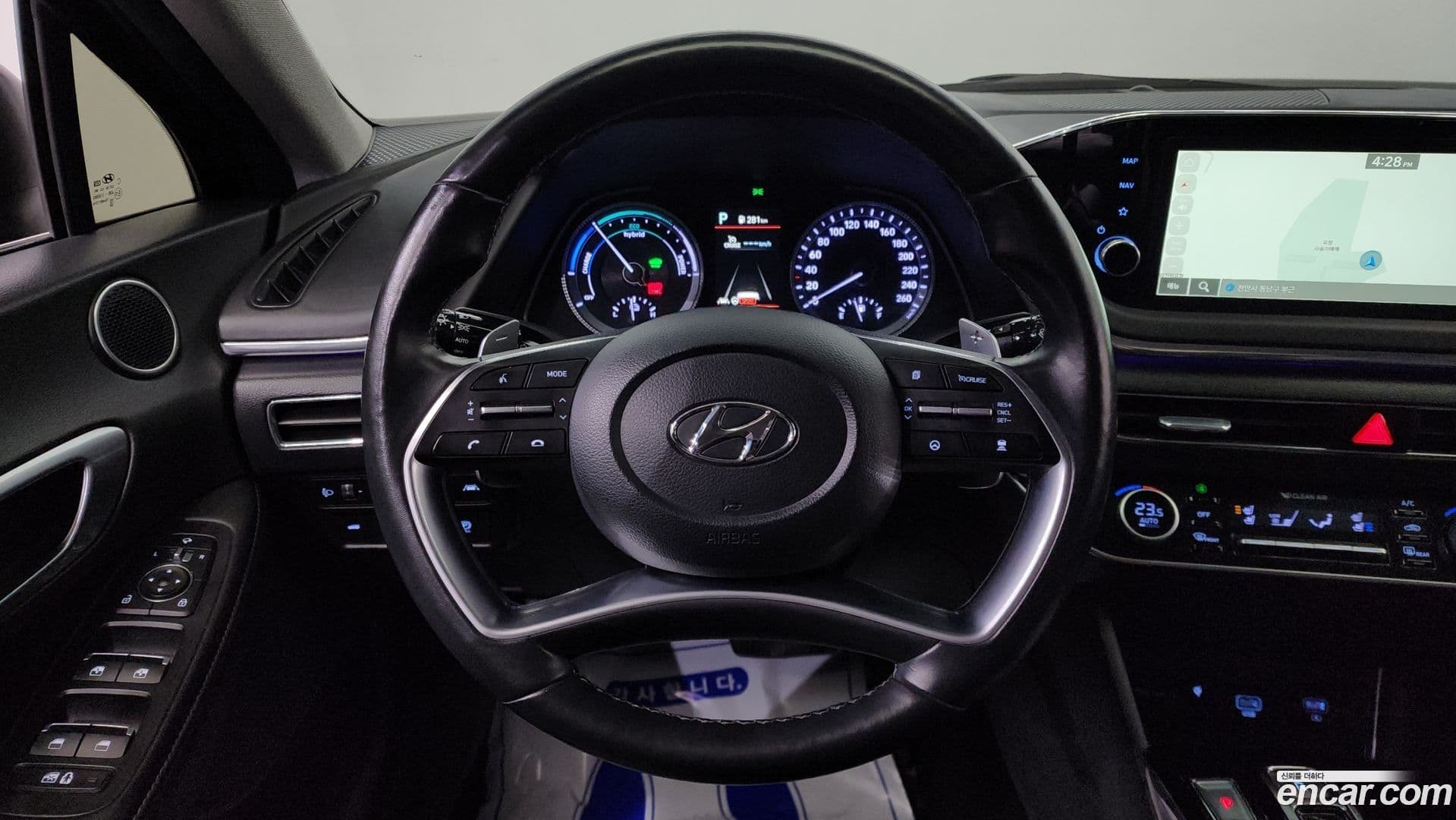 Main__Slider__Photo:Sonata Hyundai 2022.2-14