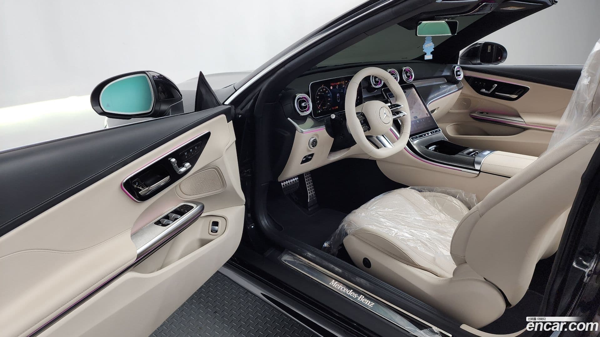 Main__Slider__Photo:CLE-Class Mercedes-Benz 2025.4-9