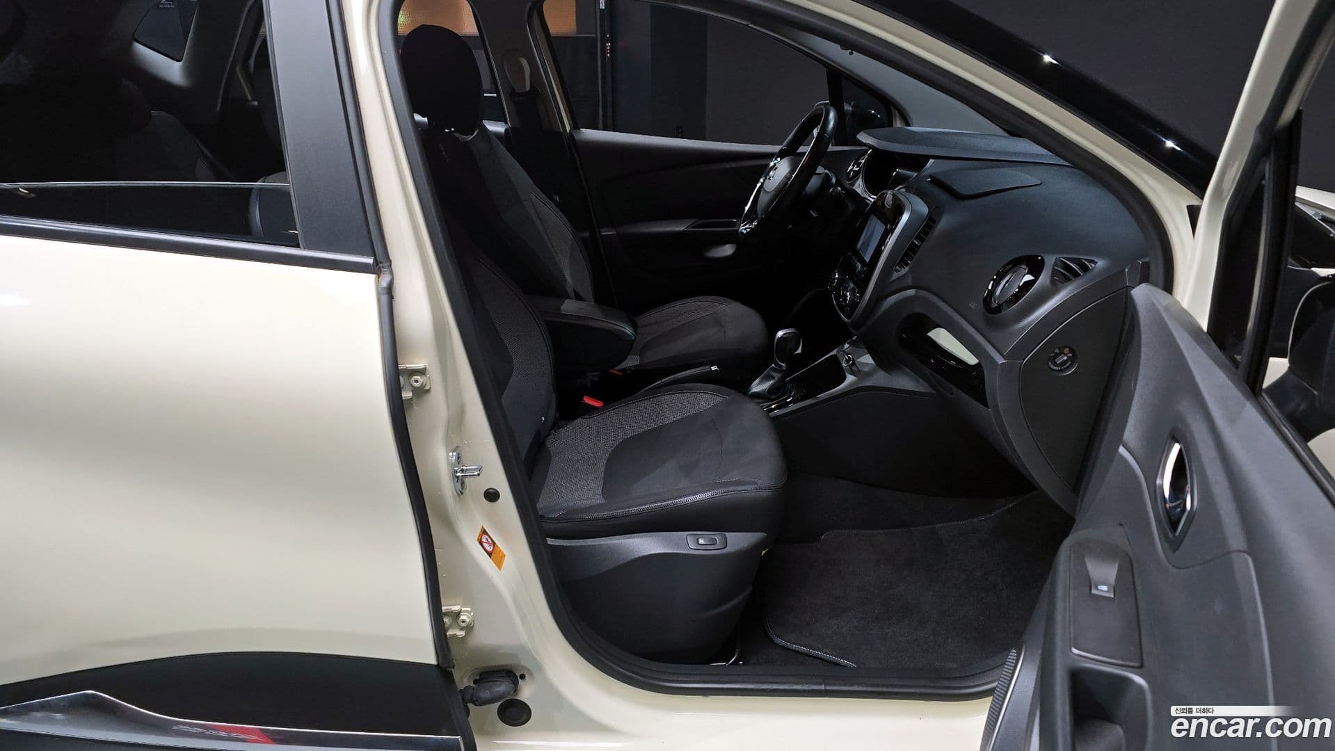 Main__Slider__Photo:QM3 Renault-KoreaSamsung 2017.2-10