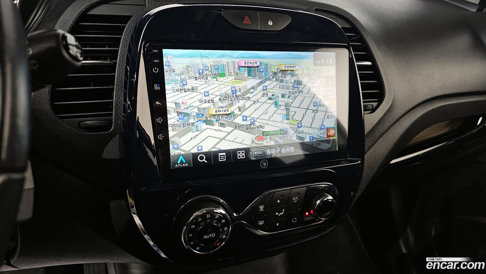 Main__Slider__Photo:QM3 Renault-KoreaSamsung 2017.2-13