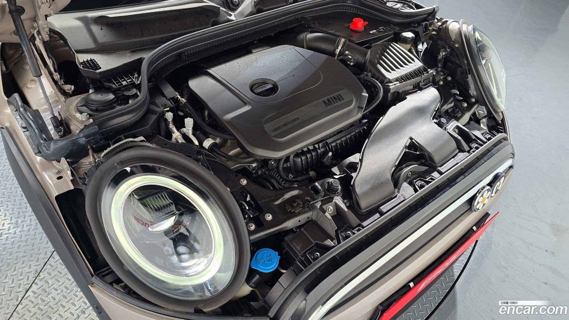 Main__Slider__Photo:Cooper Mini 2024.0-5