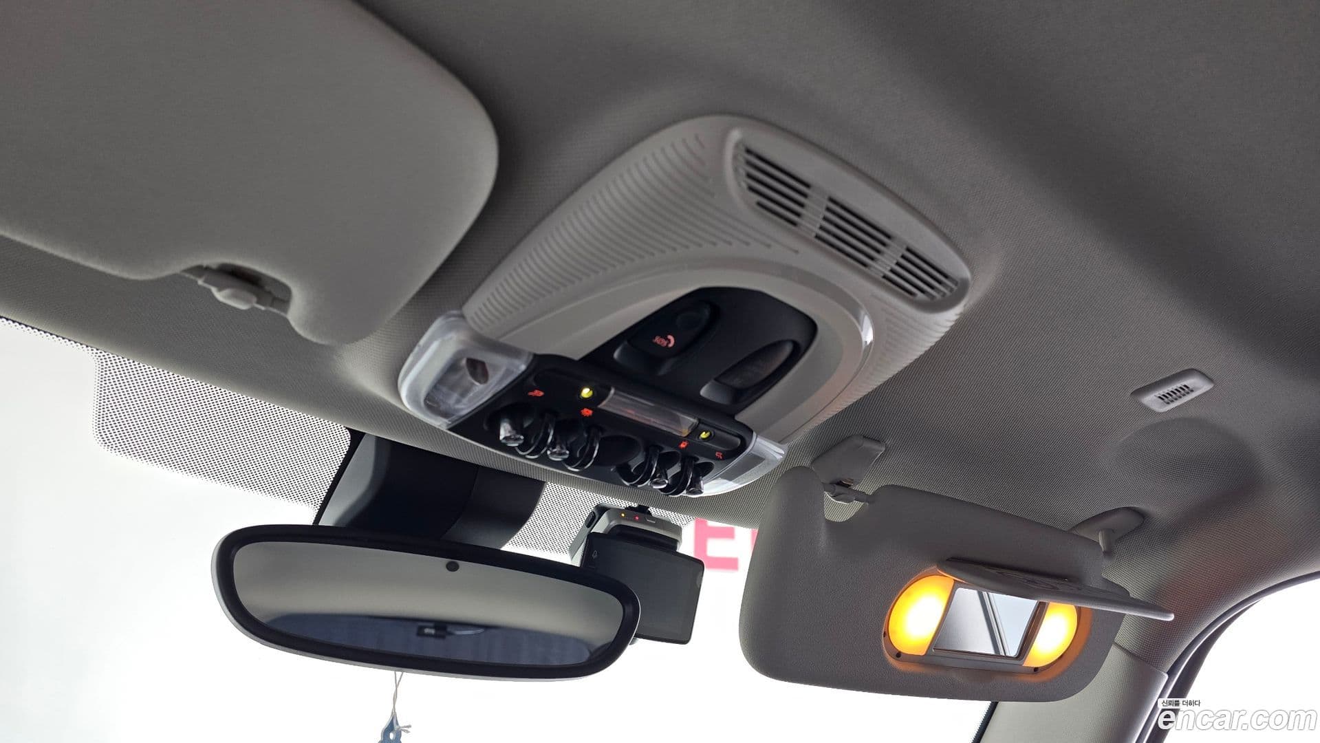 Main__Slider__Photo:Cooper Mini 2024.0-18