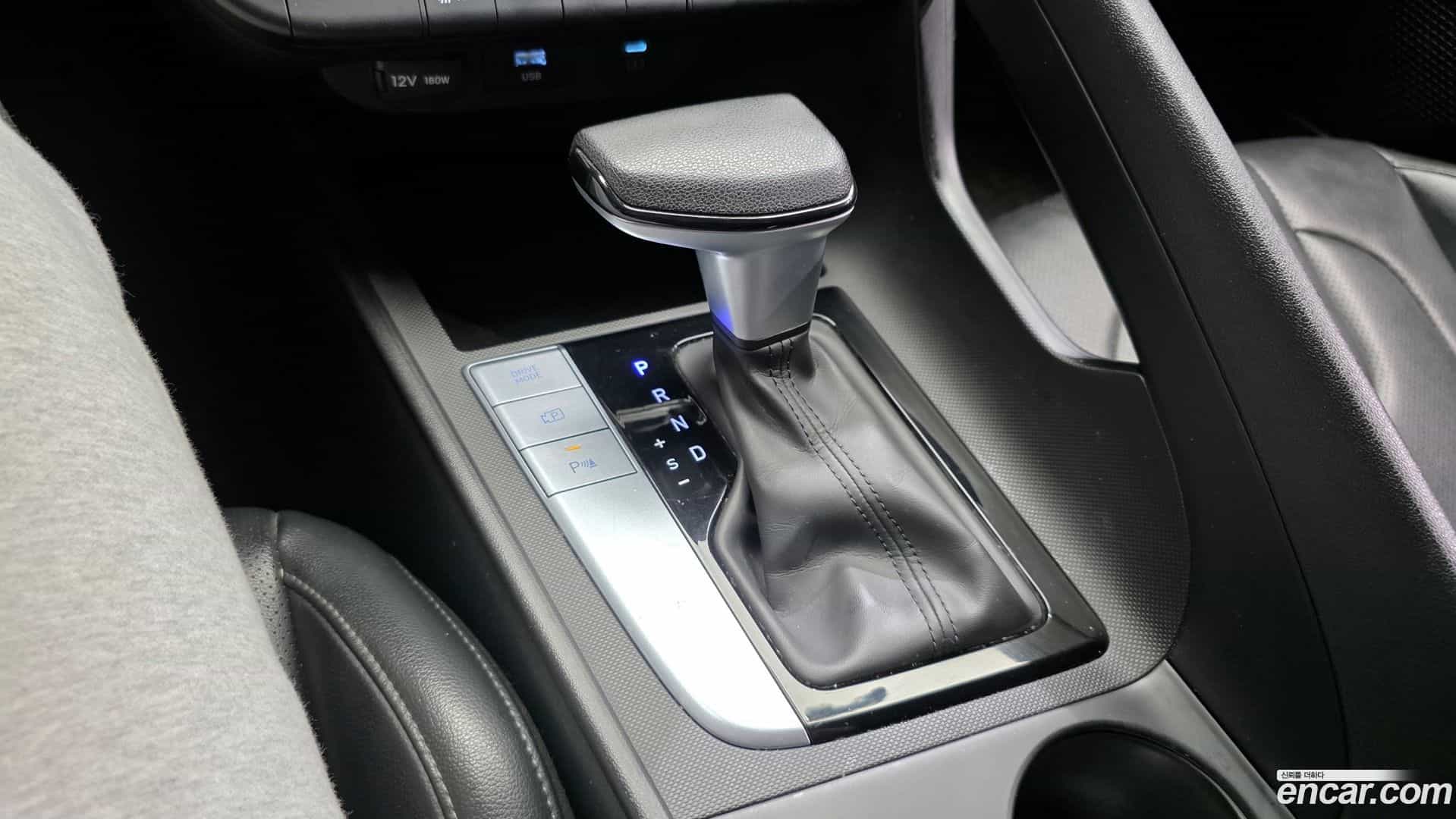 AVANTE Hyundai 2023.10-INNER-009