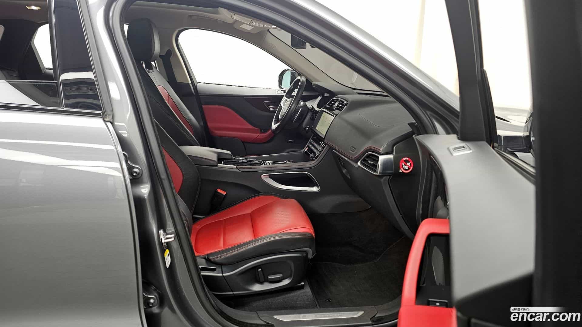 F-PACE Jaguar 2018.0-OPTION-015