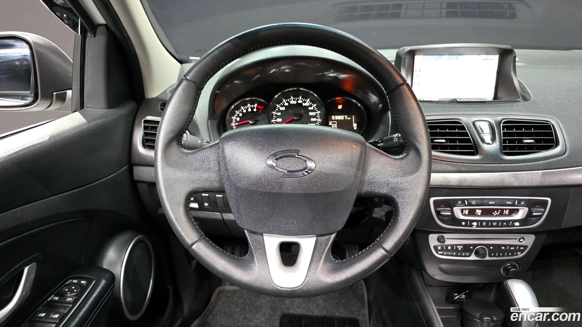 Main__Slider__Photo:SM3 Renault-KoreaSamsung 2012.7-12