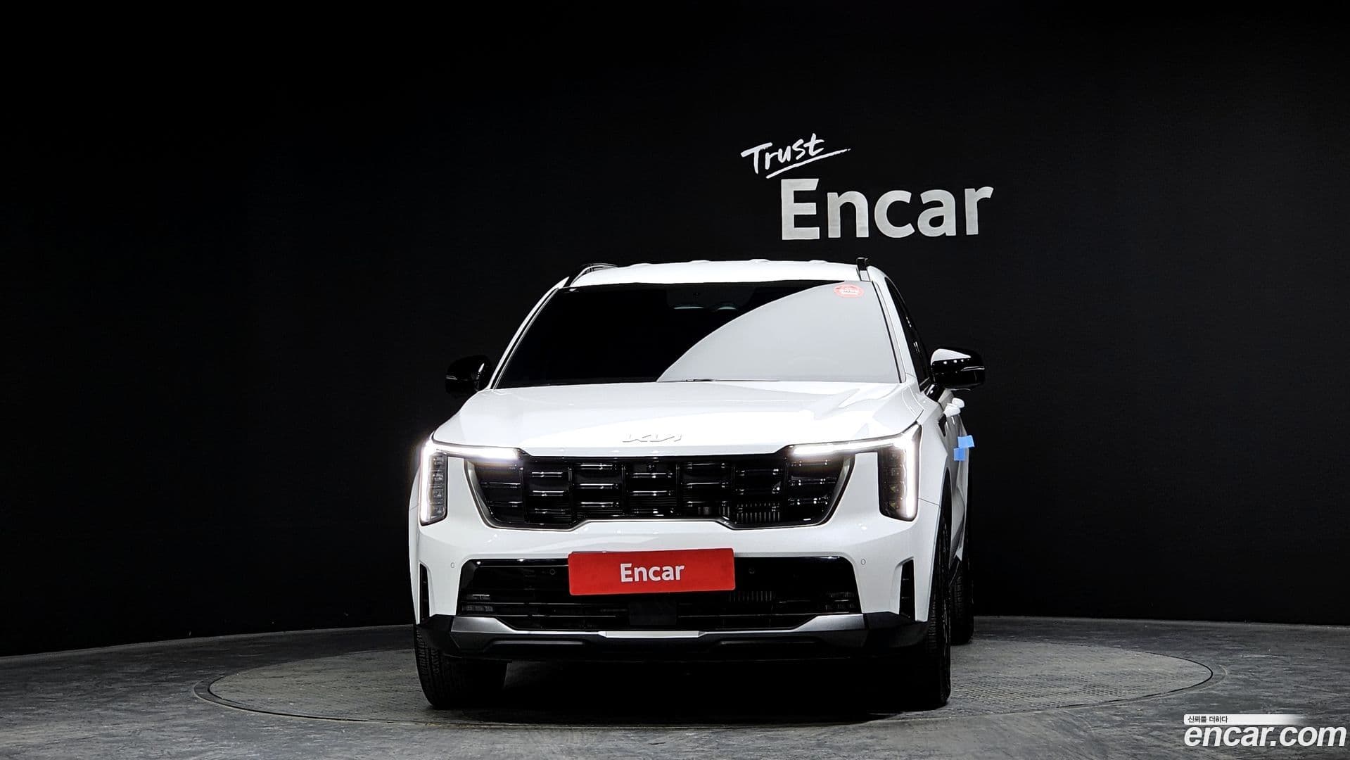 Main__Slider__Photo:Sorento Kia 2024.0-2