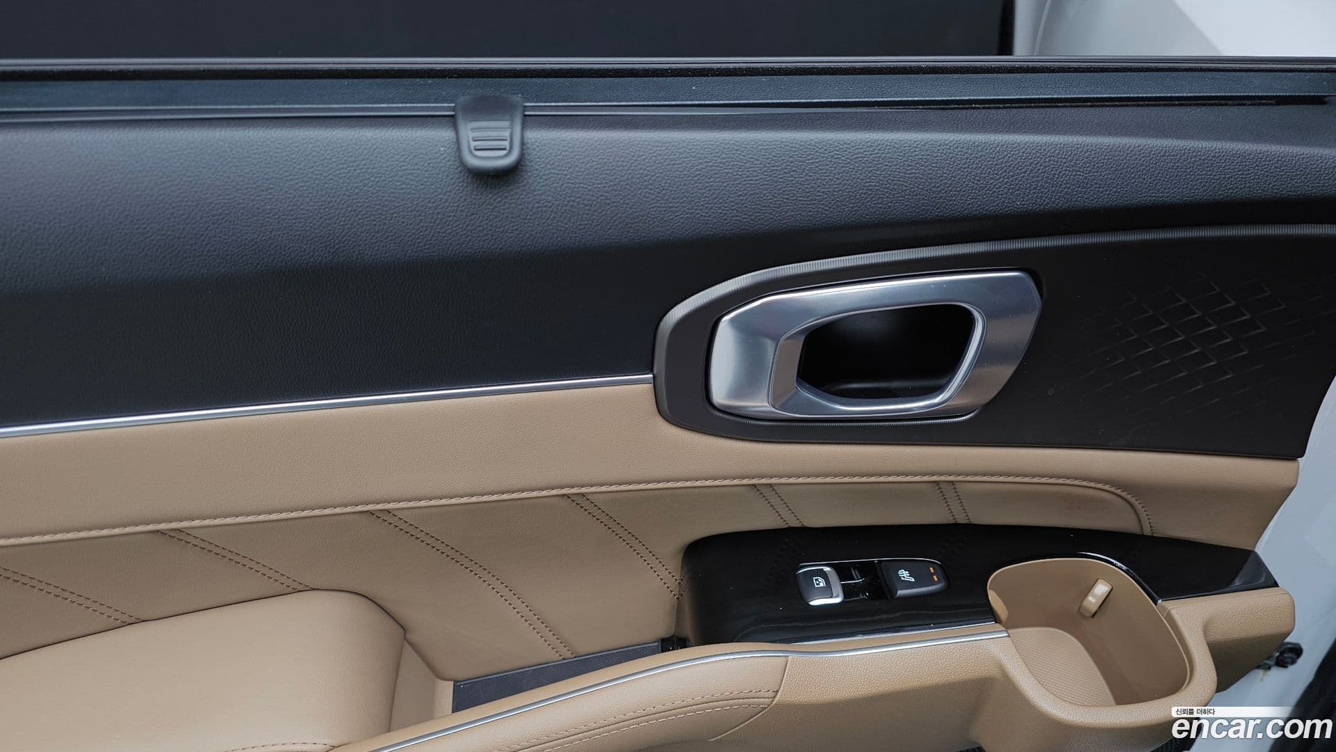 Main__Slider__Photo:Sorento Kia 2024.0-18