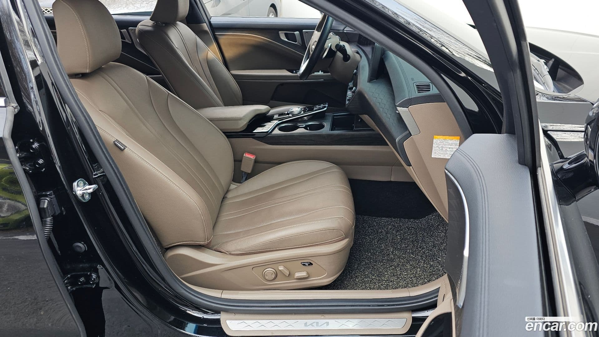 Main__Slider__Photo:K8 Kia 2021.5-9