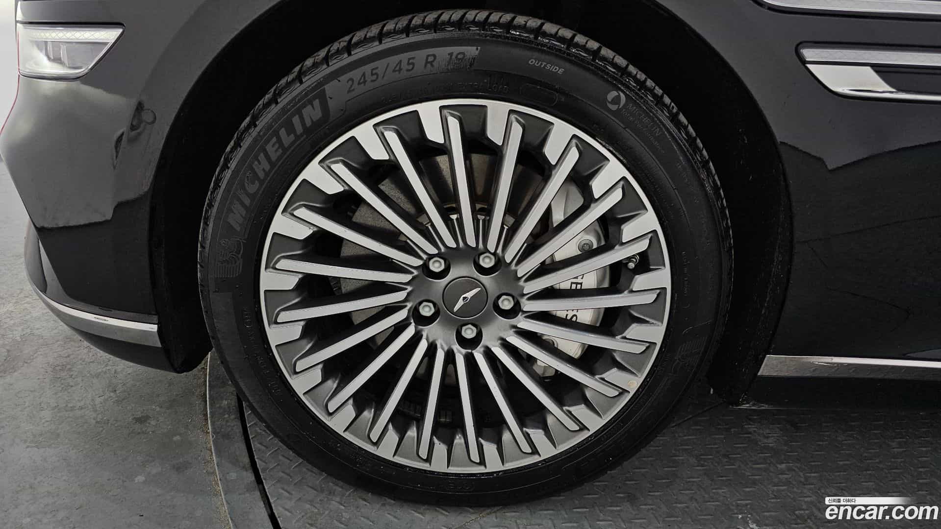 G80 Genesis 2023.3-OUTER-005