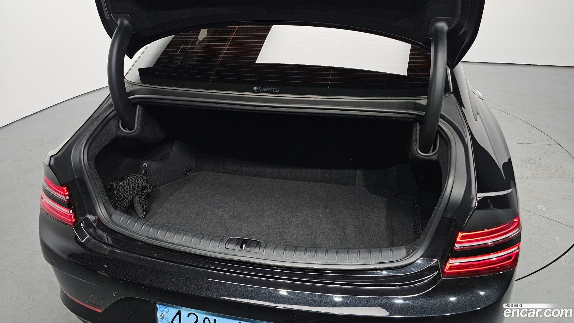 Main__Slider__Photo:G80 Genesis 2023.3-19