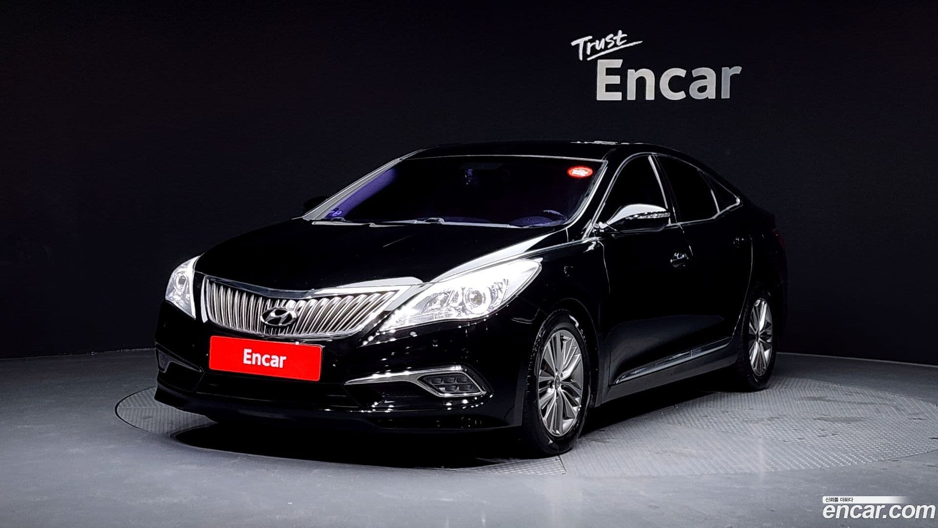 Main__Slider__Photo:Grandeur Hyundai 2015.5-0