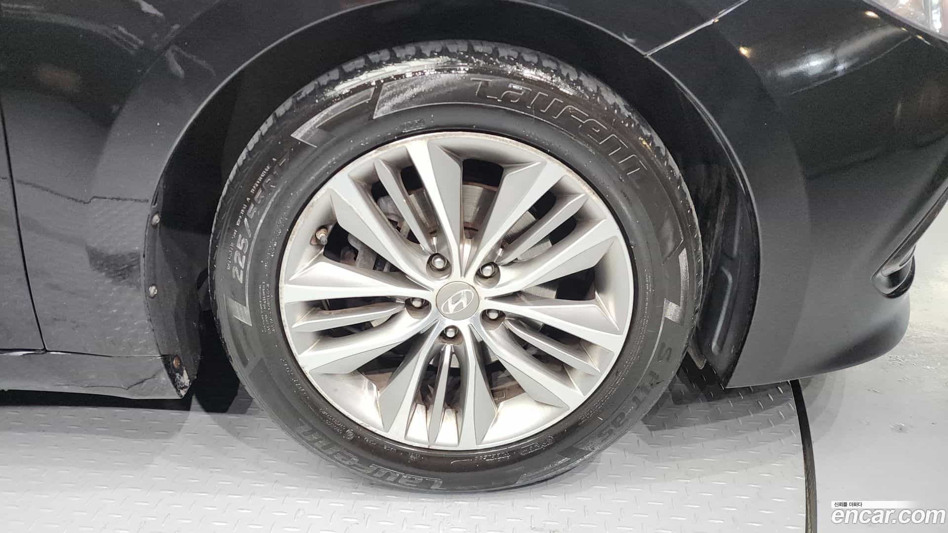 Grandeur Hyundai 2015.5-OUTER-005