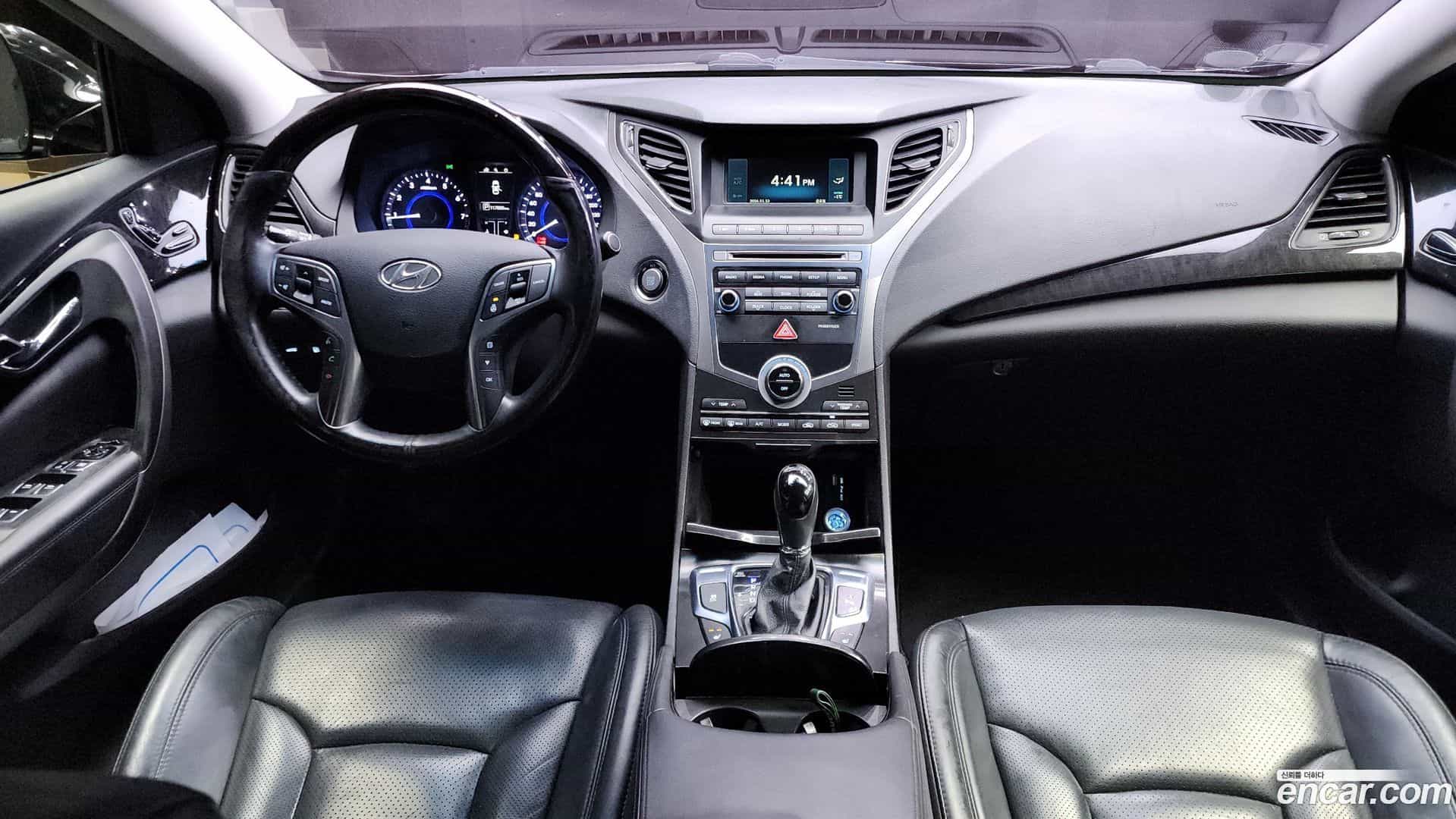 Grandeur Hyundai 2015.5-INNER-007