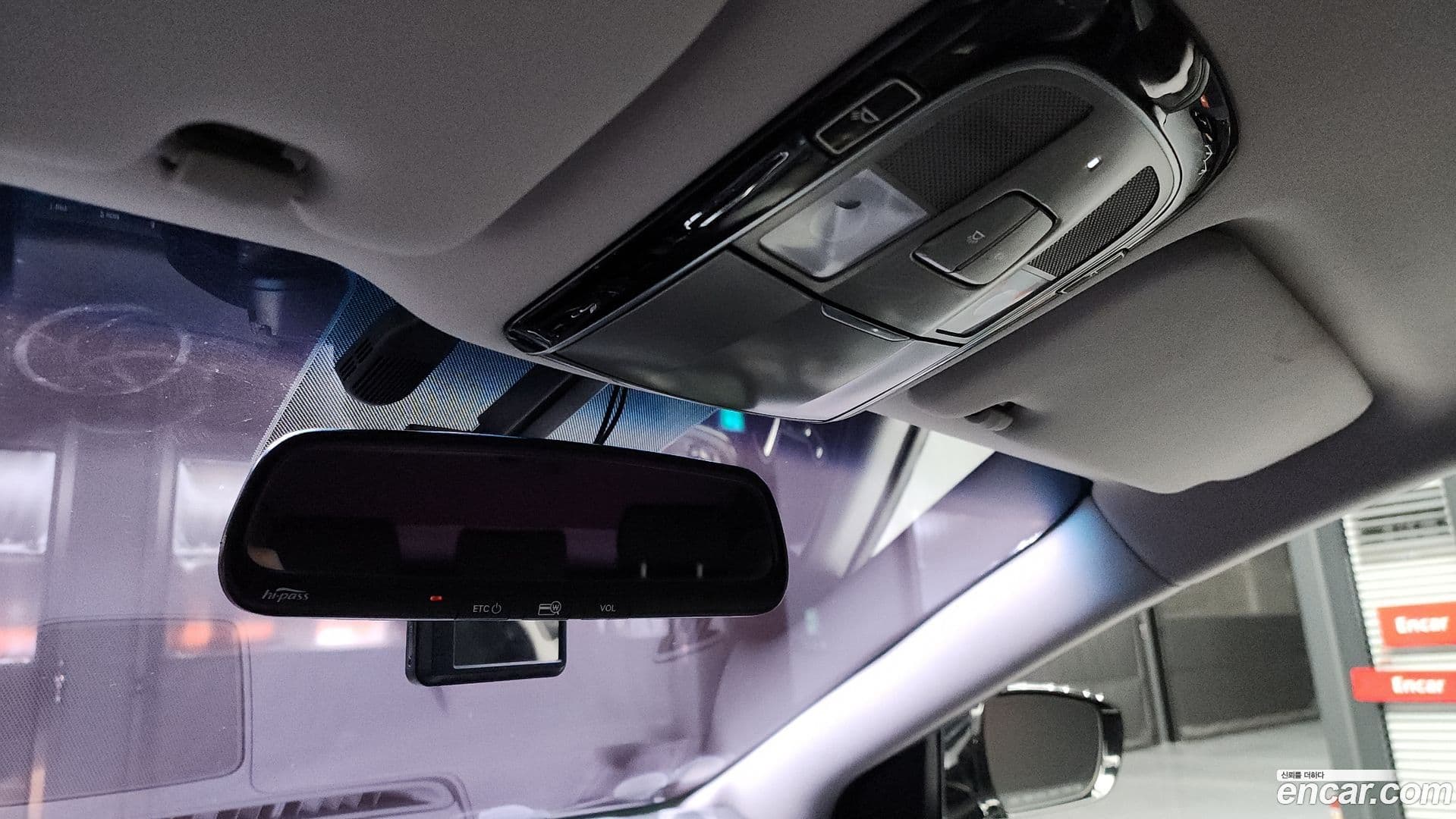 Main__Slider__Photo:Grandeur Hyundai 2015.5-16