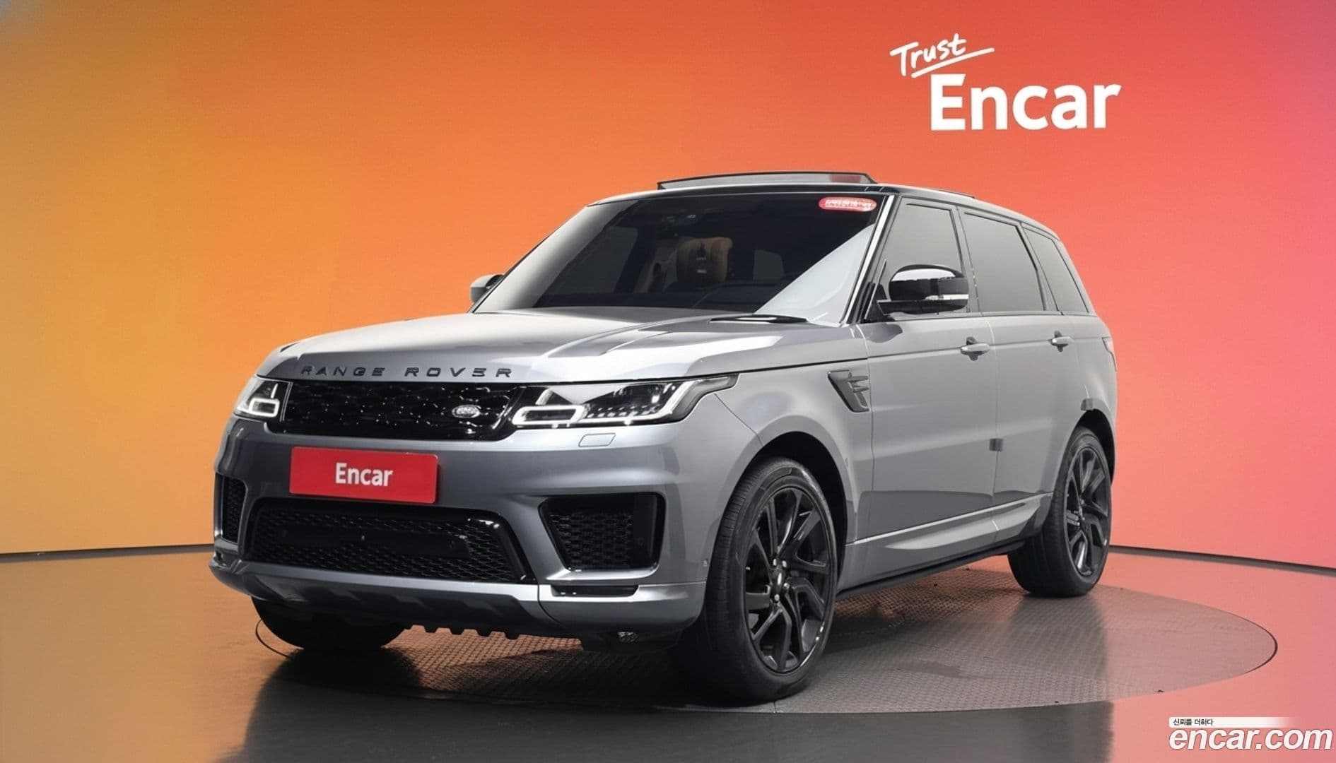 Main__Slider__Photo:Range Rover Sport Land Rover 2020.10-0