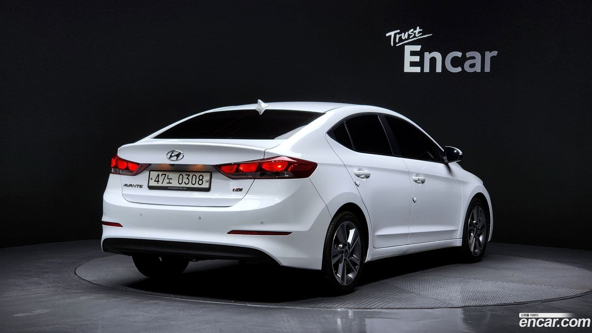 Main__Slider__Photo:AVANTE Hyundai 2016.9-1