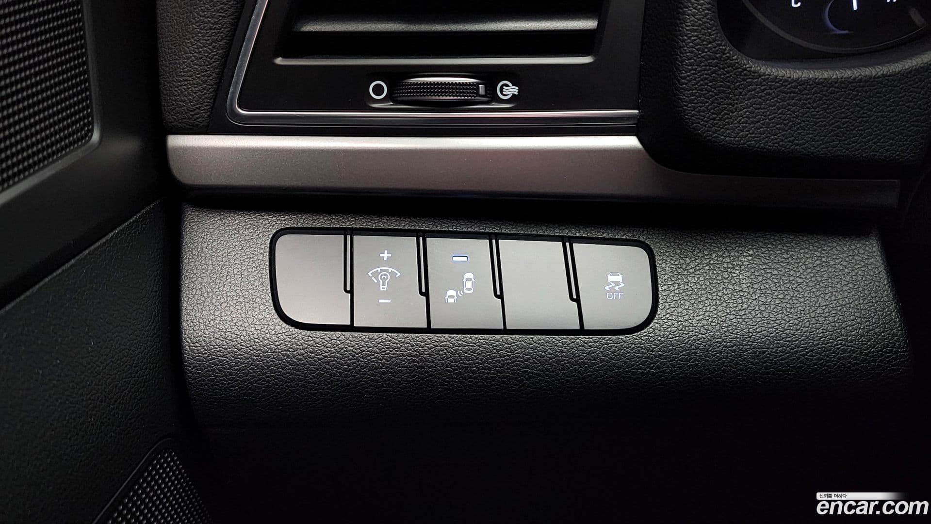 Main__Slider__Photo:AVANTE Hyundai 2016.9-17