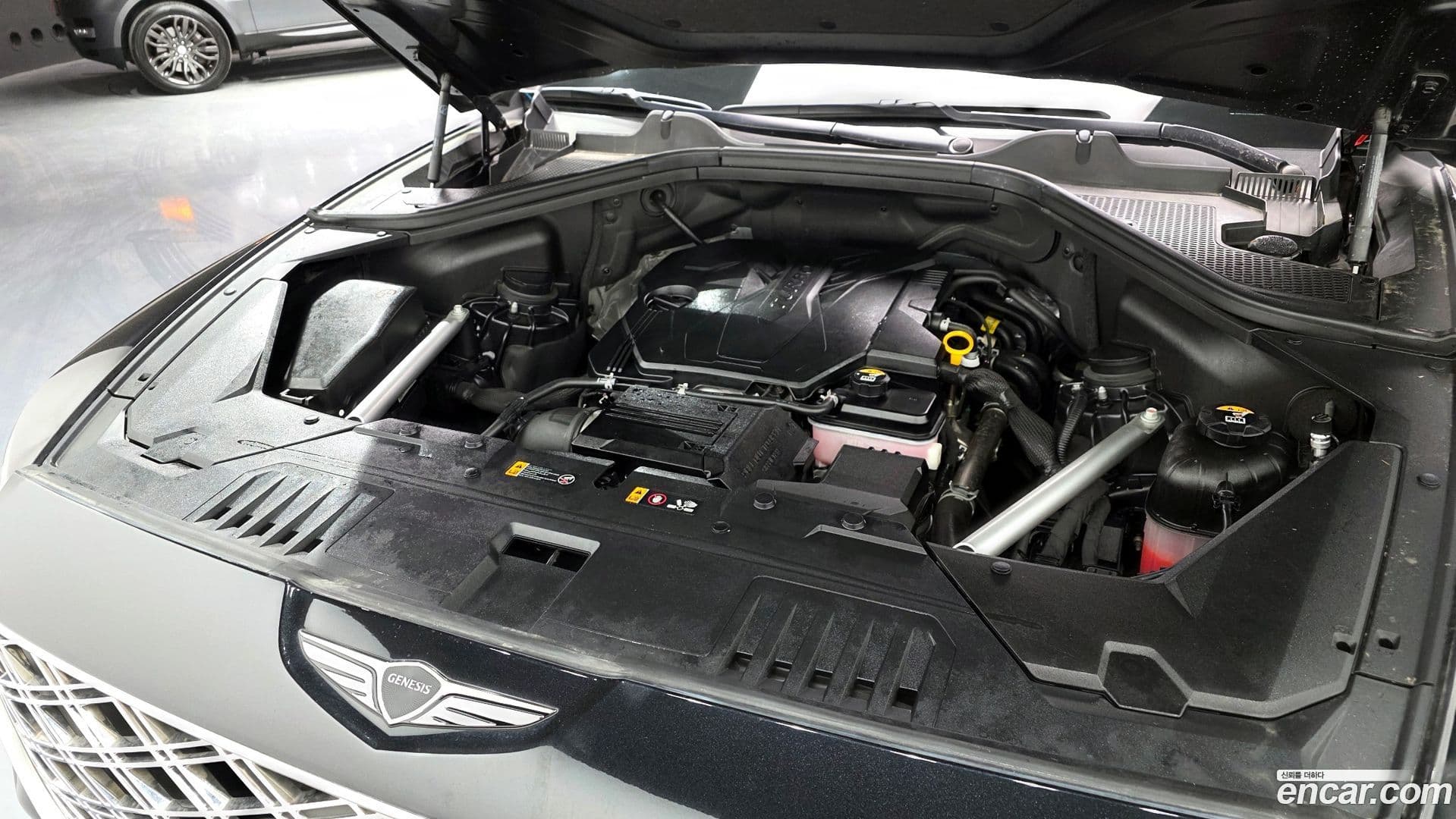 Main__Slider__Photo:GV80 Genesis 2024.2-5